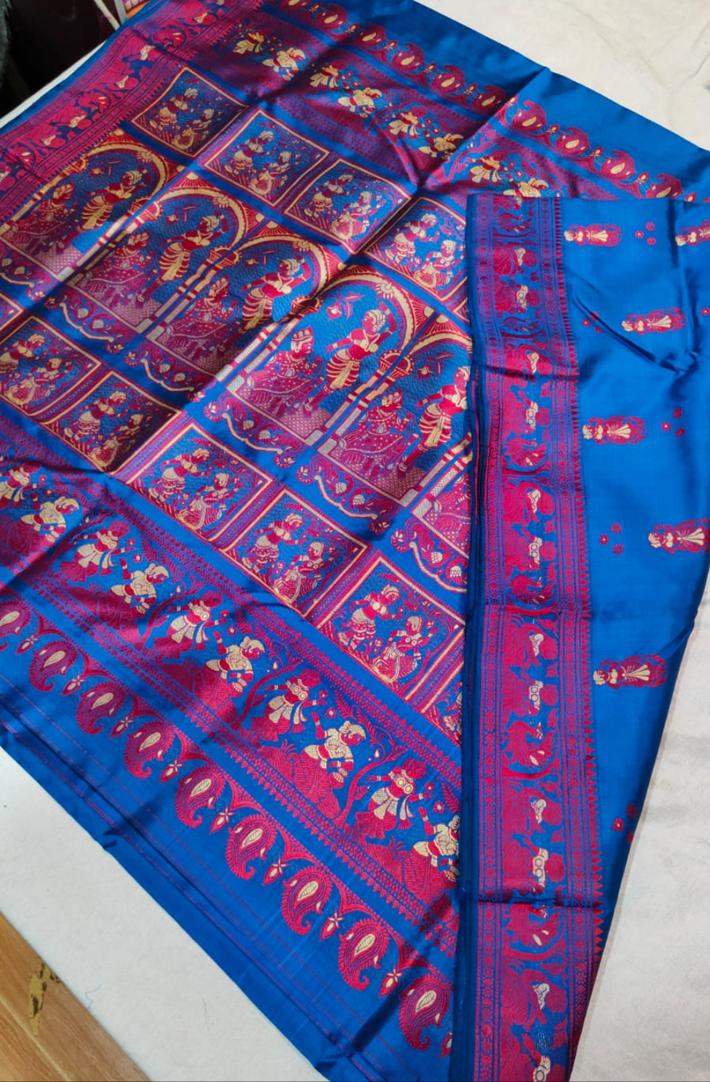Elegant blue color handwoven Bishnupur Baluchari silk saree