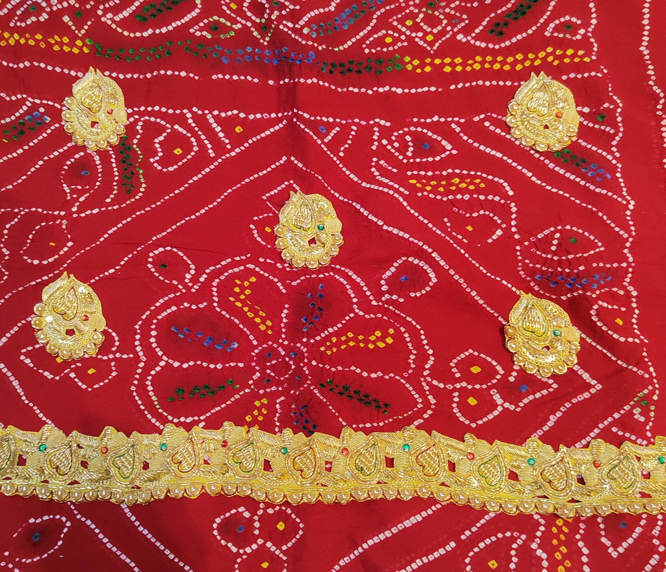 Pure Ojariya Bandhej Handwork Rajasthani Odhna / Chunri
