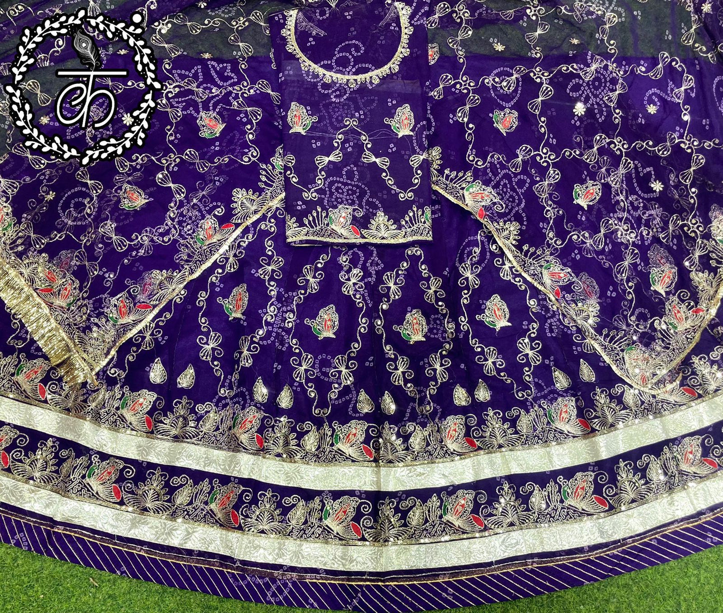 BOTIQUE CHUNNARI Hevy Quality half pure fabric with Bright Colours elegant poshak