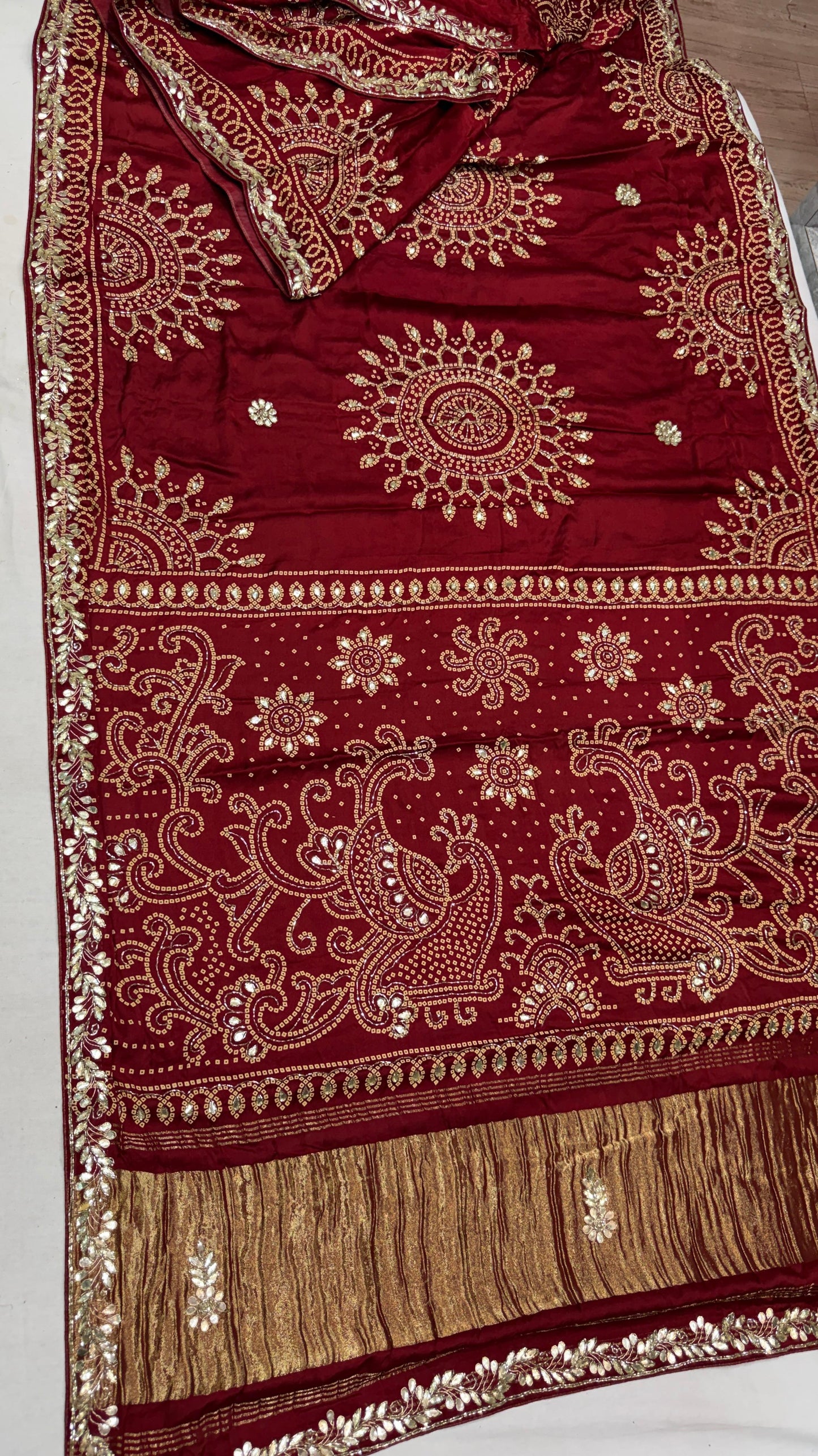 Beautiful handwork lakadi patta bandhej pure Gajji silk saree