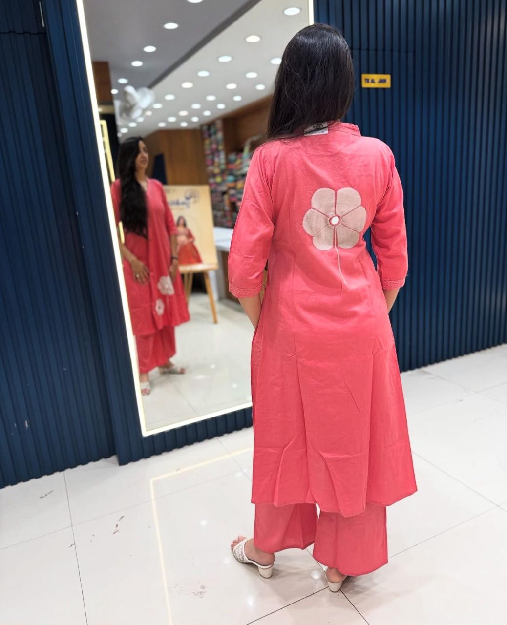 Elegant flaired suit set Size available*- *38(M),40(L),42(XL),44(XXL),46(3xl)*