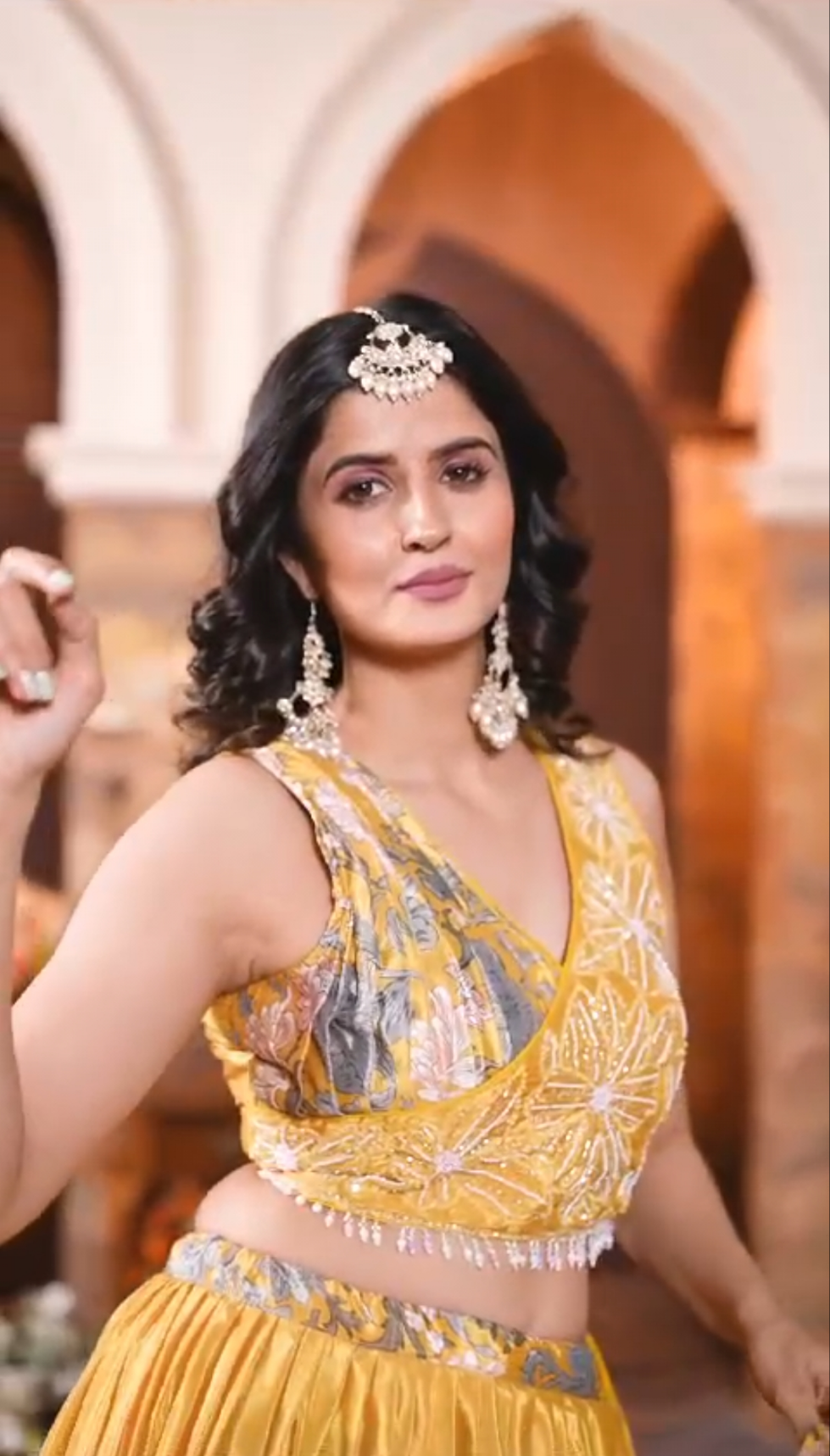 Elegant silk lehenga set ✨️                size/L/ XL/ XXL AVAILABLE