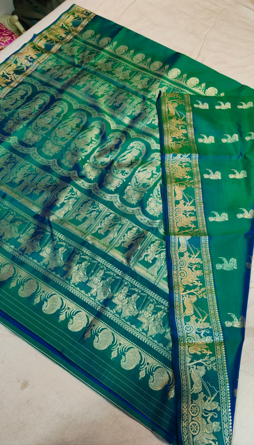 Elegant Bishnupur Baluchari silk saree