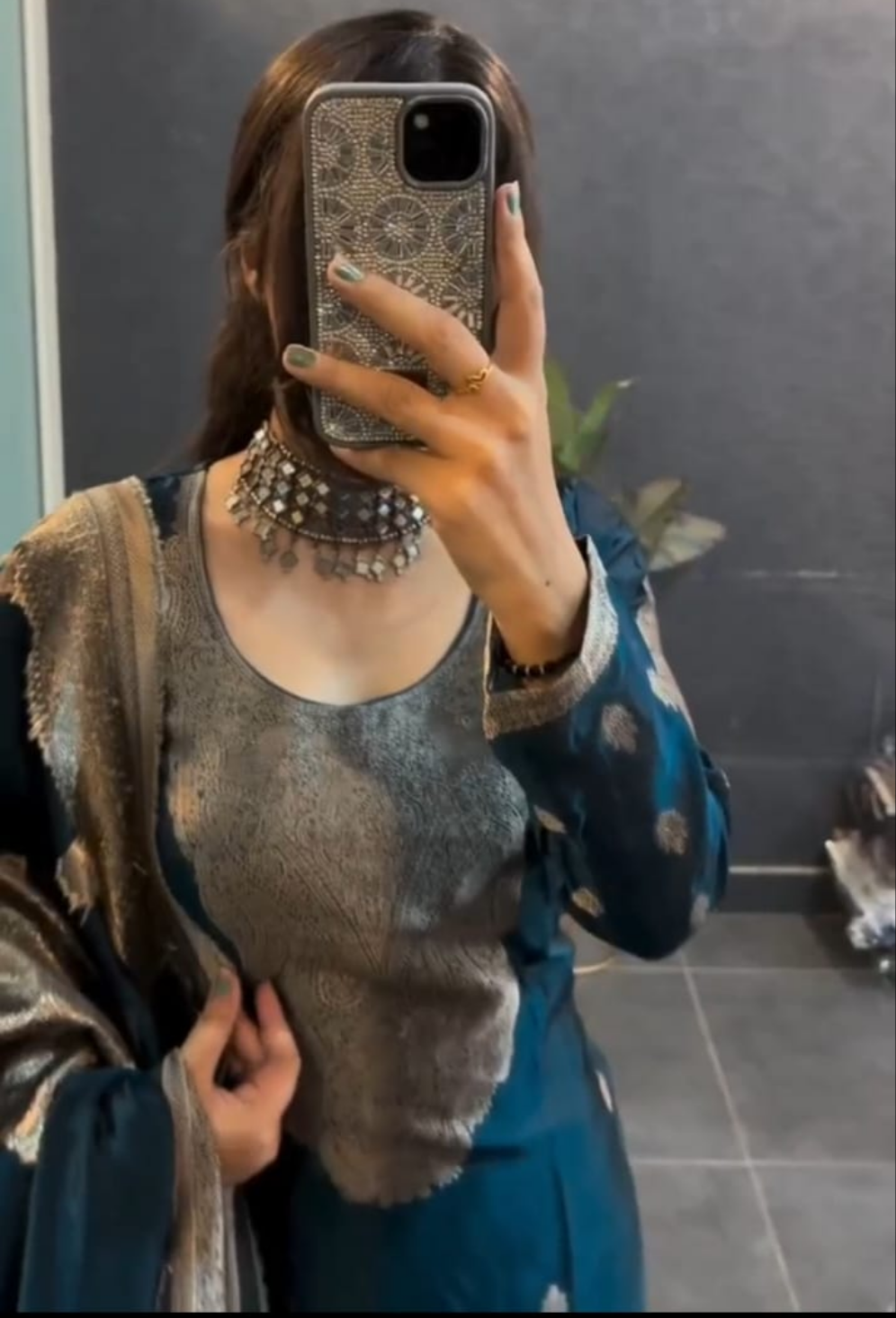 Beautiful Suit Sets in pure Banarasi Suit Set Top pent with duppta