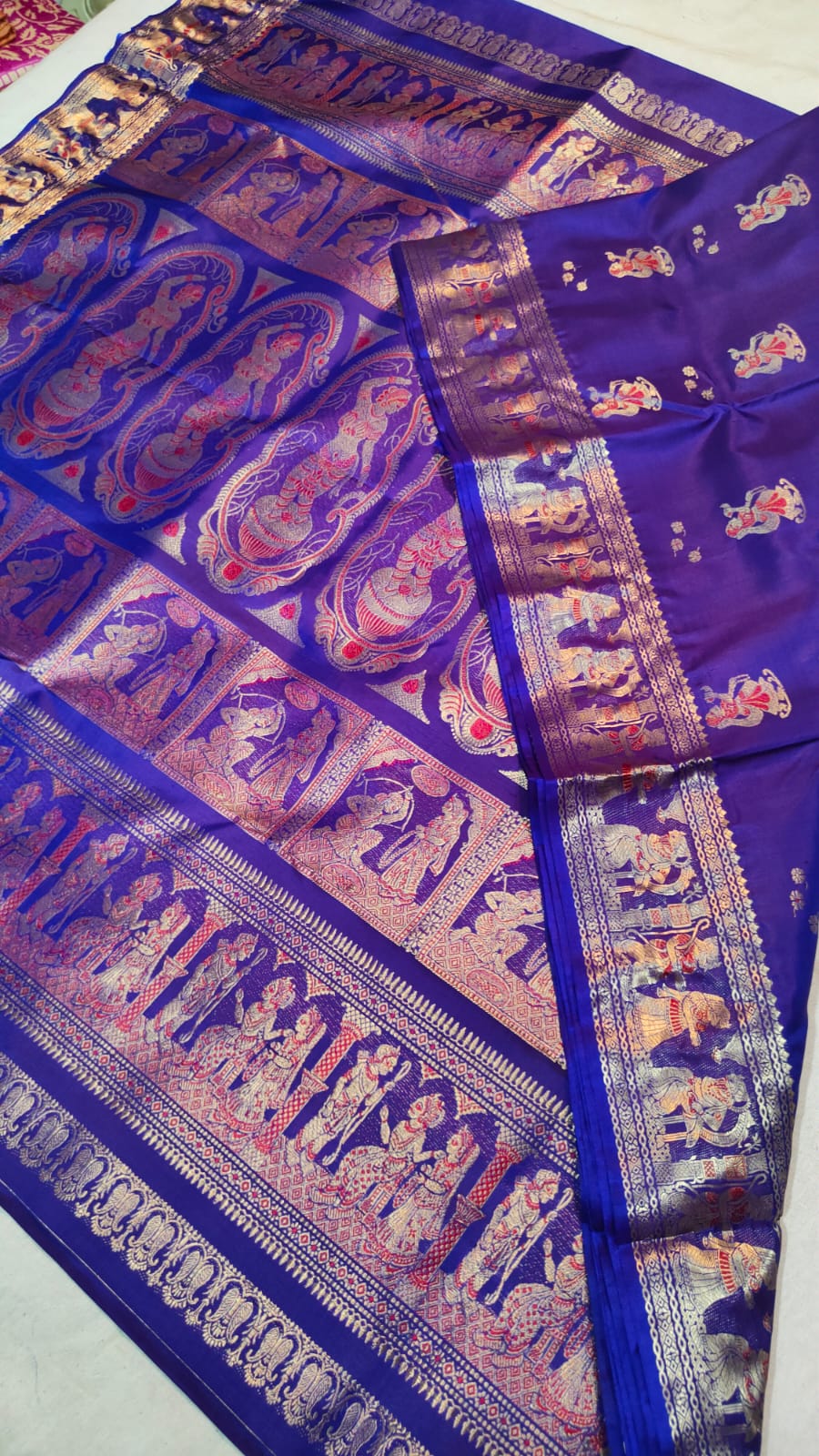 Royal look handwoven Bishnupur Baluchari silk saree