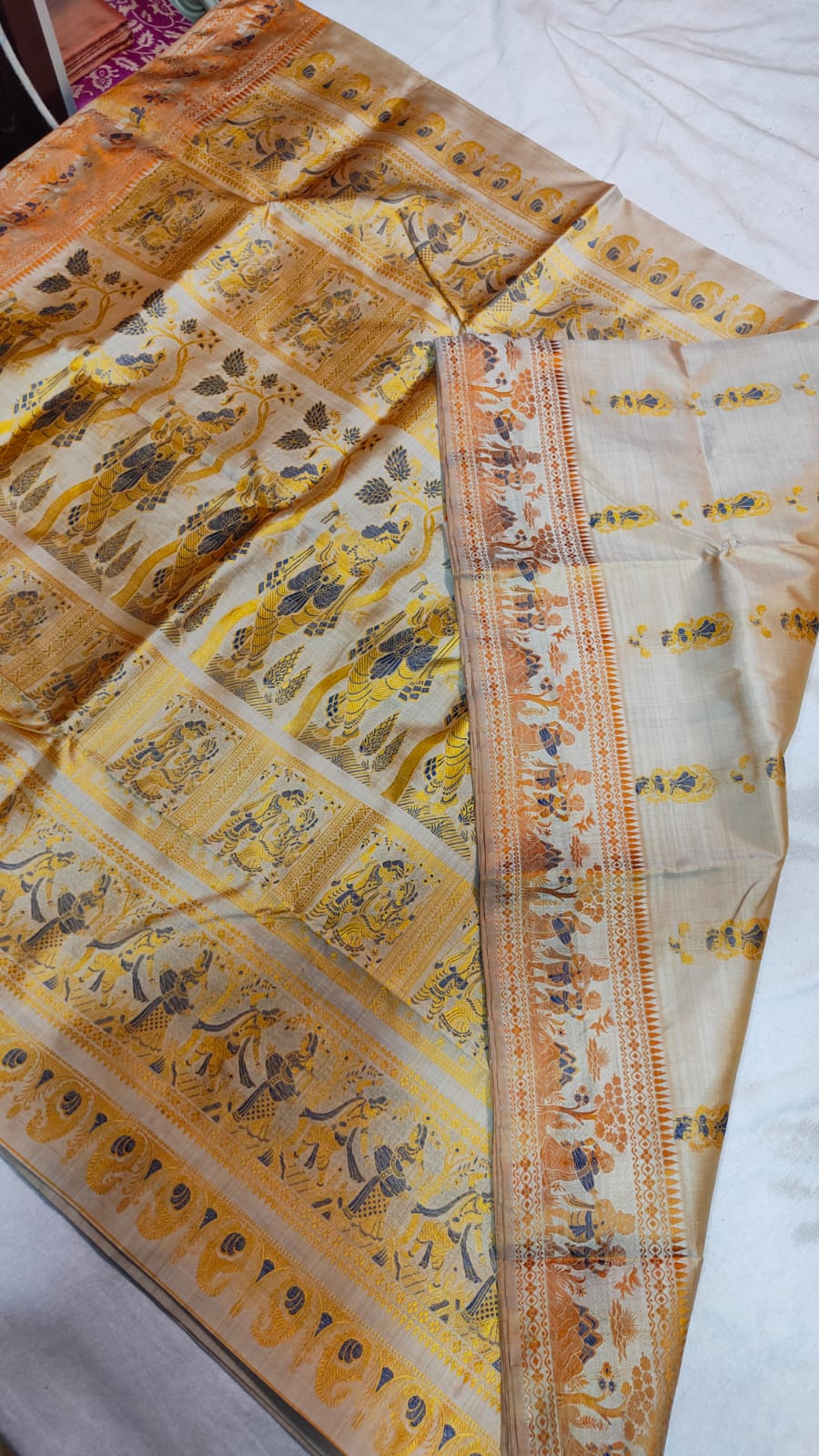 Royal look Handwoven Bishnupur Baluchari silk saree ✨️