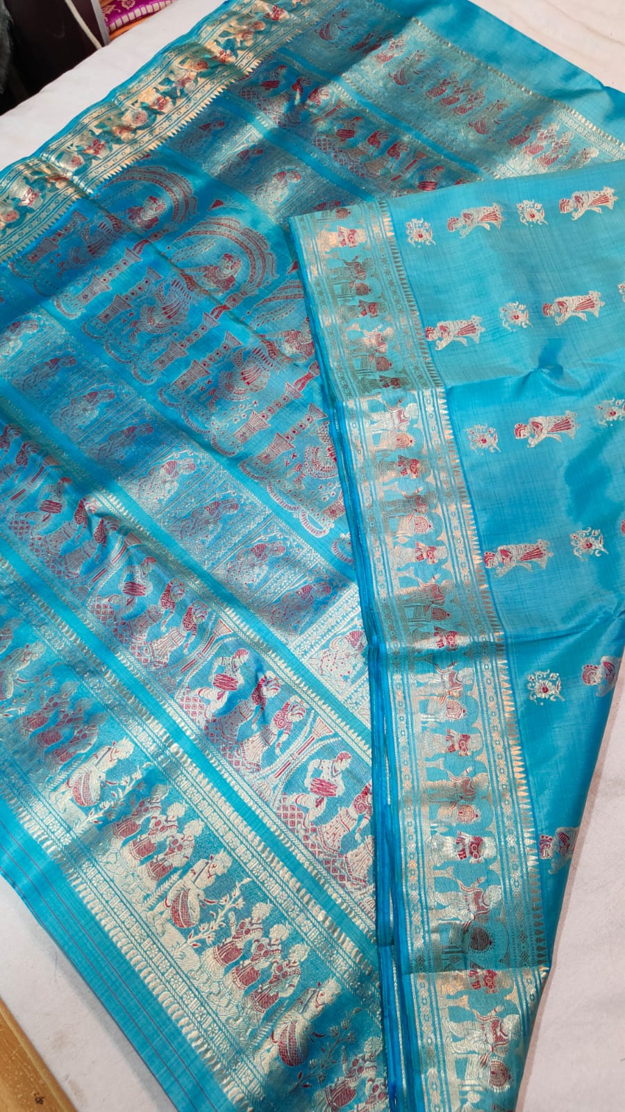 Beautiful handwoven Bishnupur Baluchari silk saree ✨️