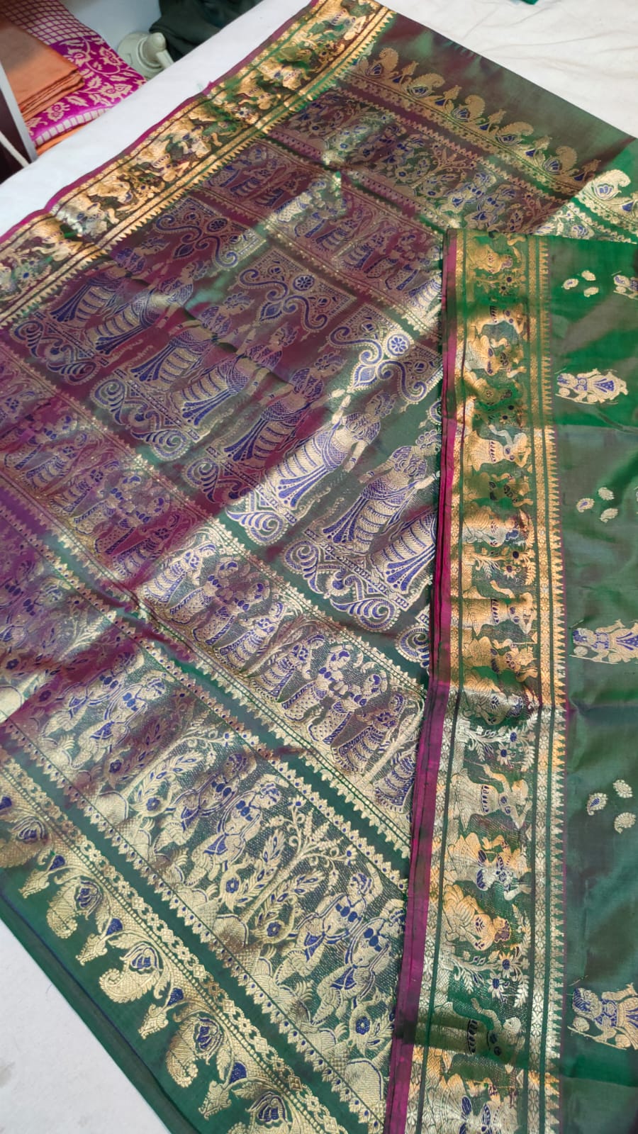 Elegant Handwoven Bishnupur Baluchari silk saree ✨️