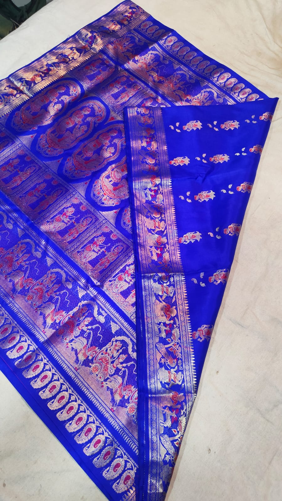 Handwoven Bishnupur Baluchari Swarnachari pure silk saree*(silk mark certified)