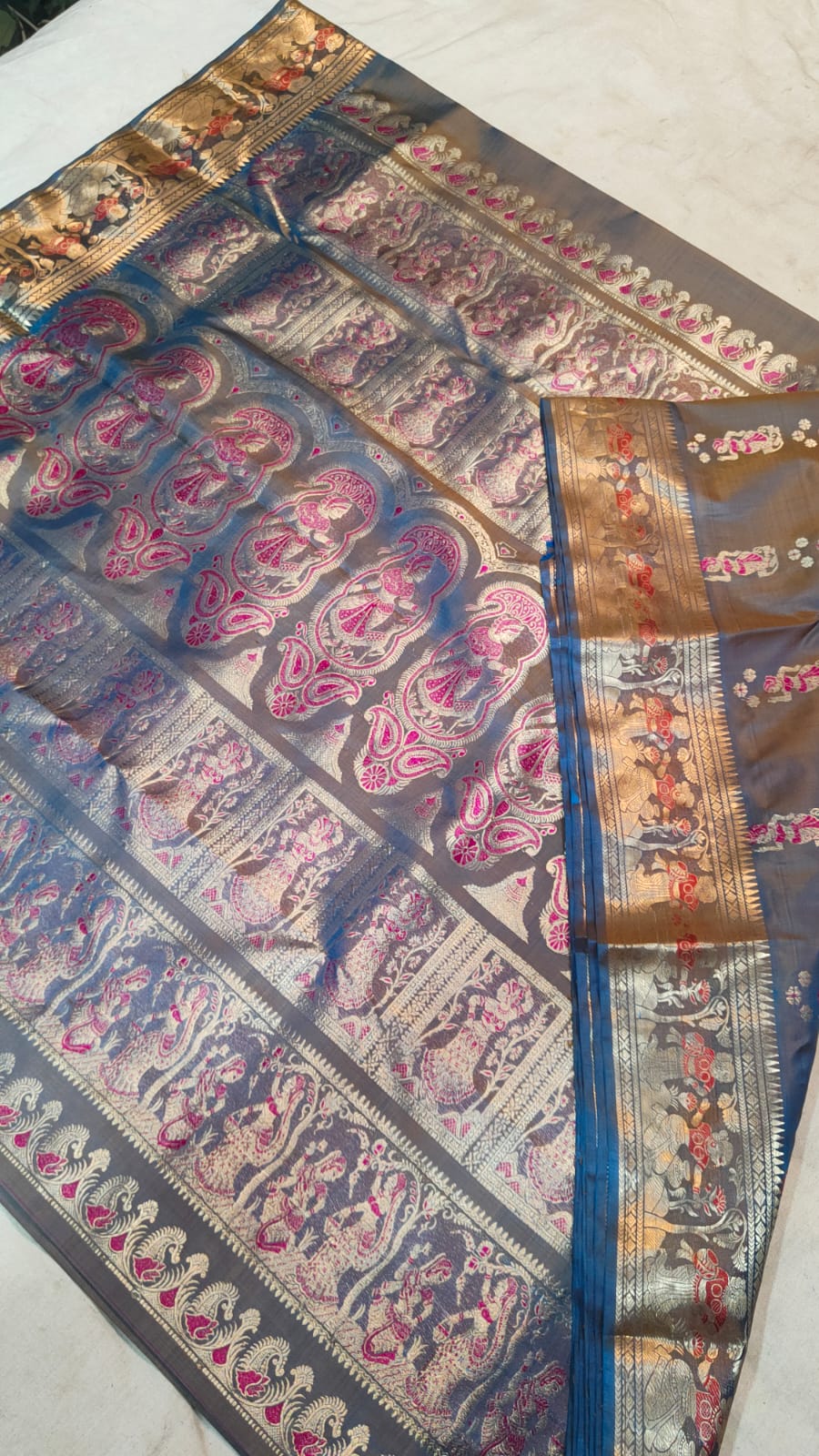 Handwoven Bishnupur Baluchari Swarnachari pure silk saree*(silk mark certified)