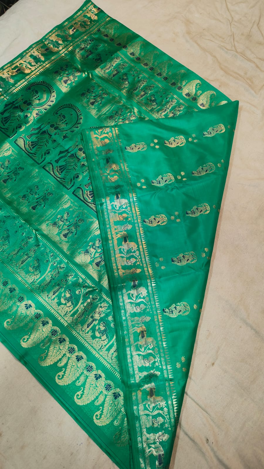 Handwoven Bishnupur Baluchari Swarnachari pure silk saree*(silk mark certified)