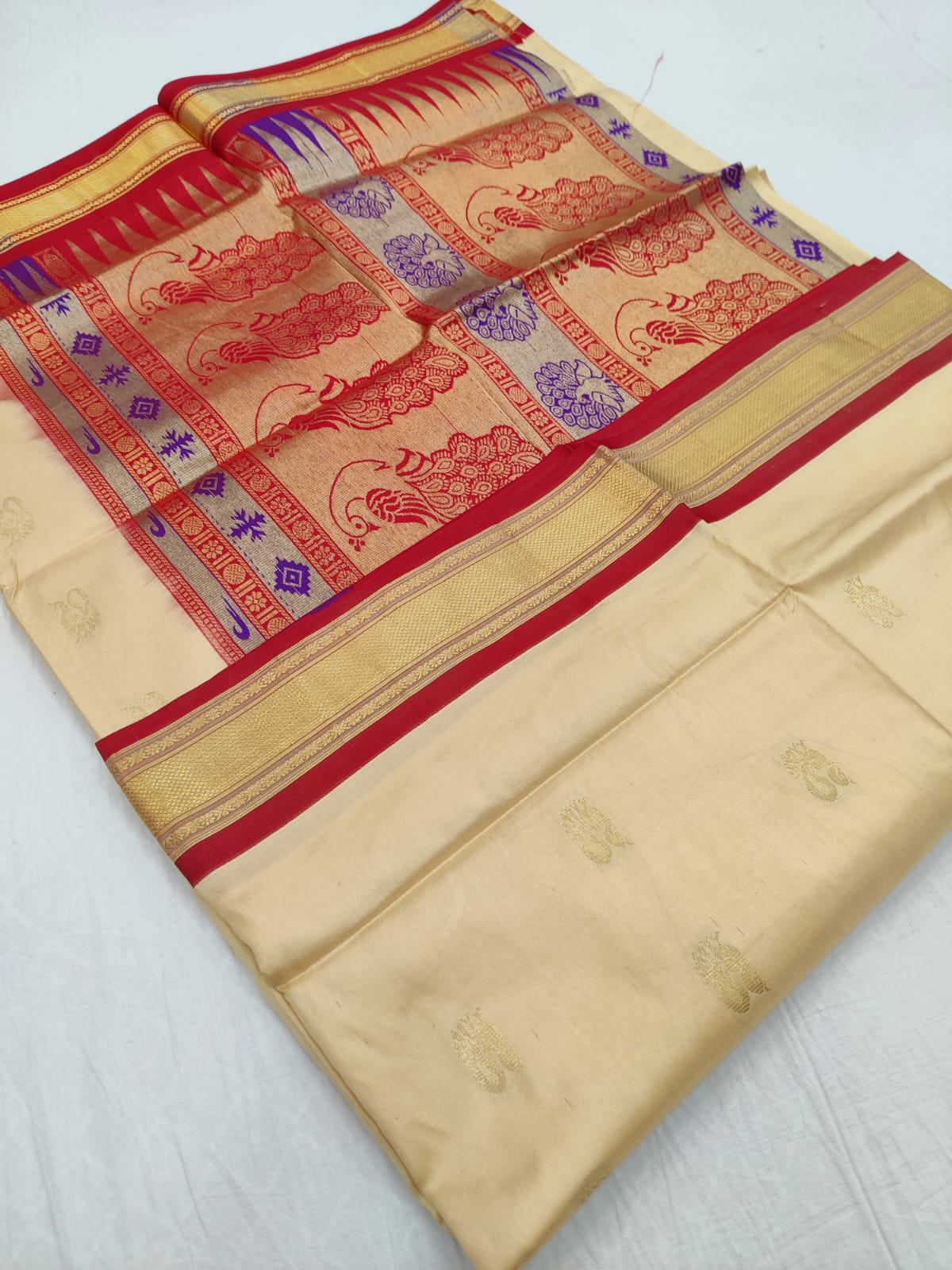 Pure silk kadiyal Paithani Saree