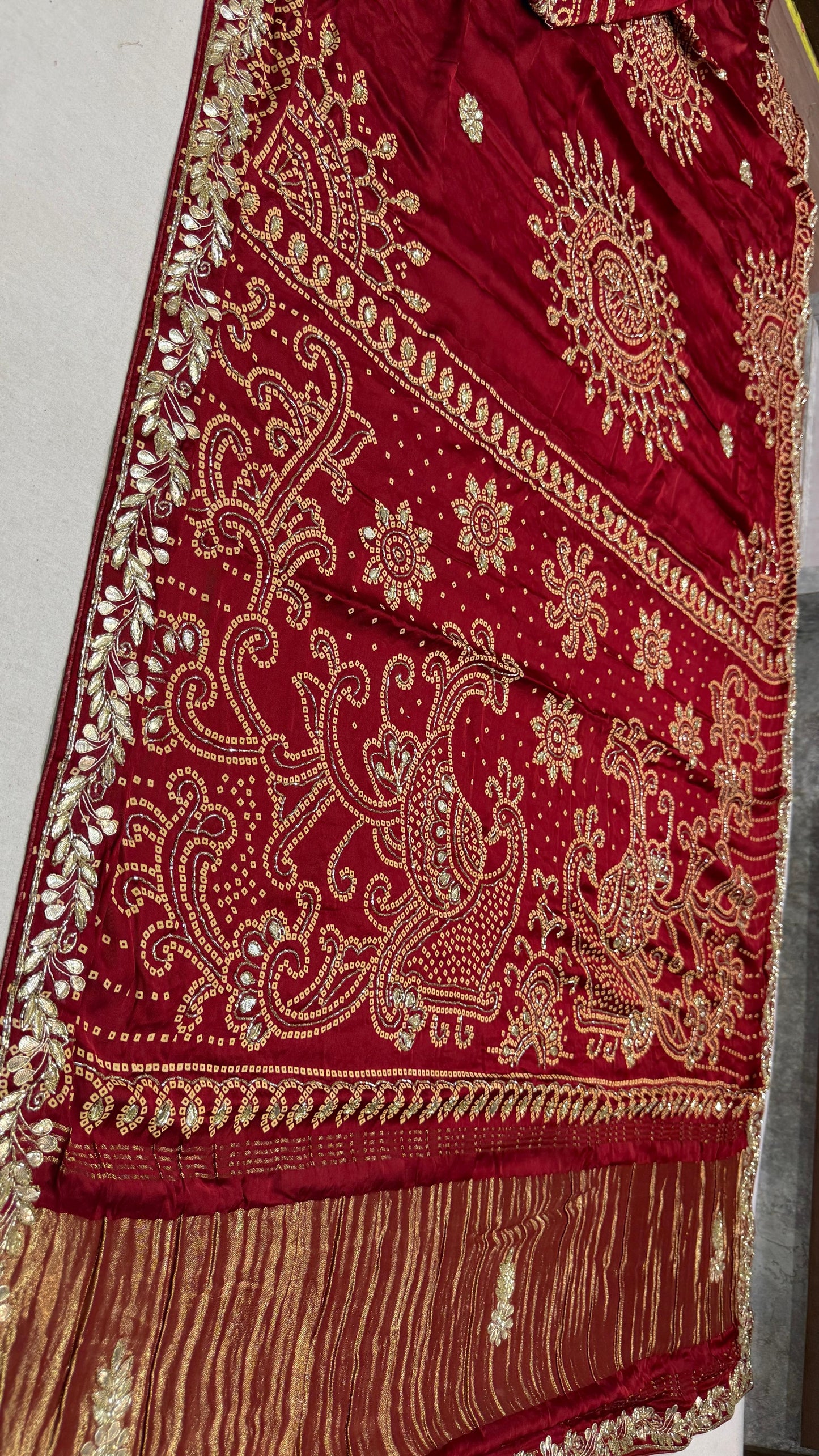 Beautiful handwork lakadi patta bandhej pure Gajji silk saree