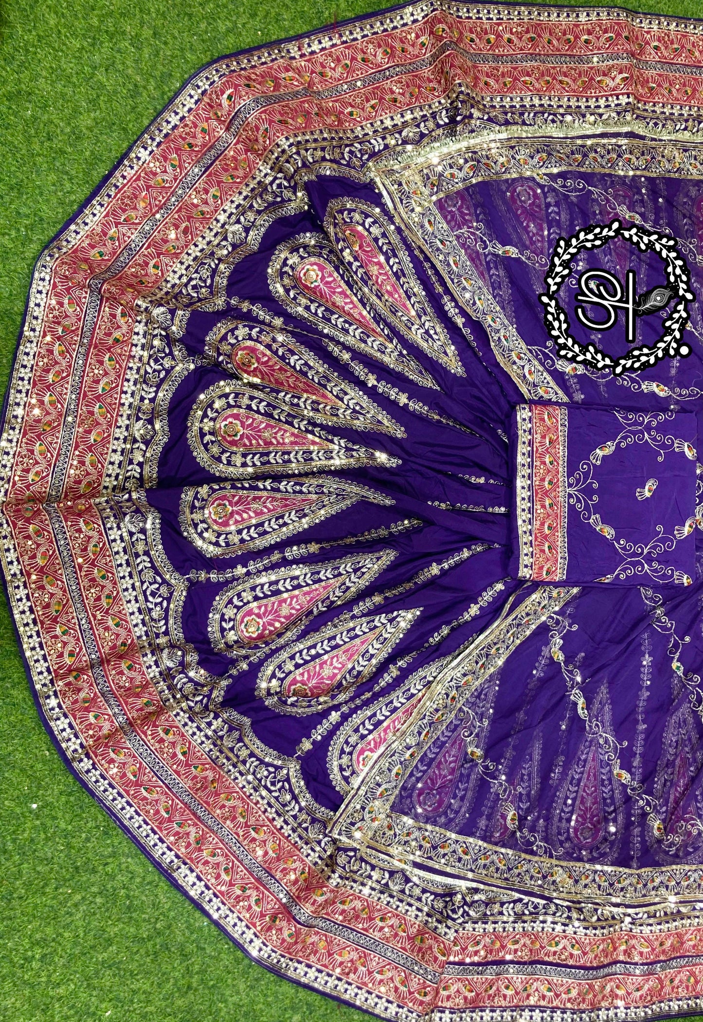 Designer 4 MTR Gher Crepe Silk Rajputi Poshak with Pure Humrahi Odhni & Vintage Zari Velvet Patch Work