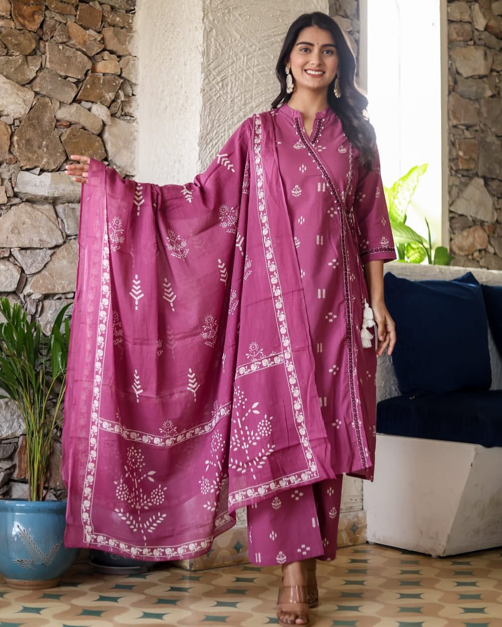 Beautiful Embroidery  3pcs kurti set size - M L XL XXL.3XL*