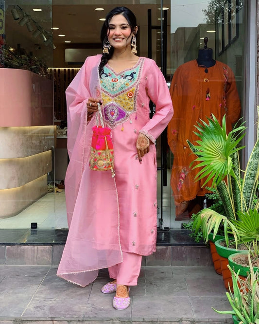 Beautiful colour matching 3pis royal set Size *M to 2xl*