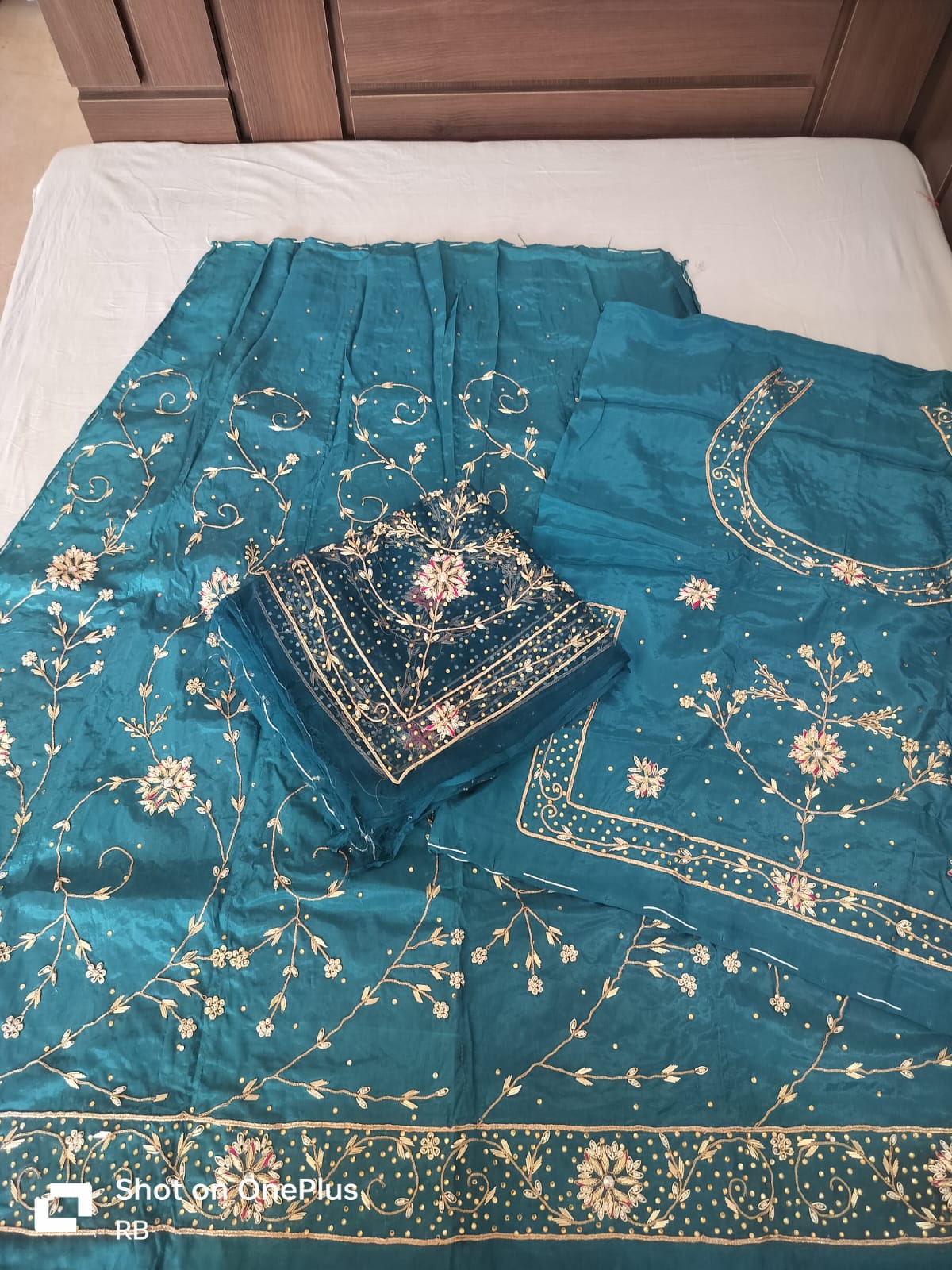 Jardoji moti hand work Rajputi poshak