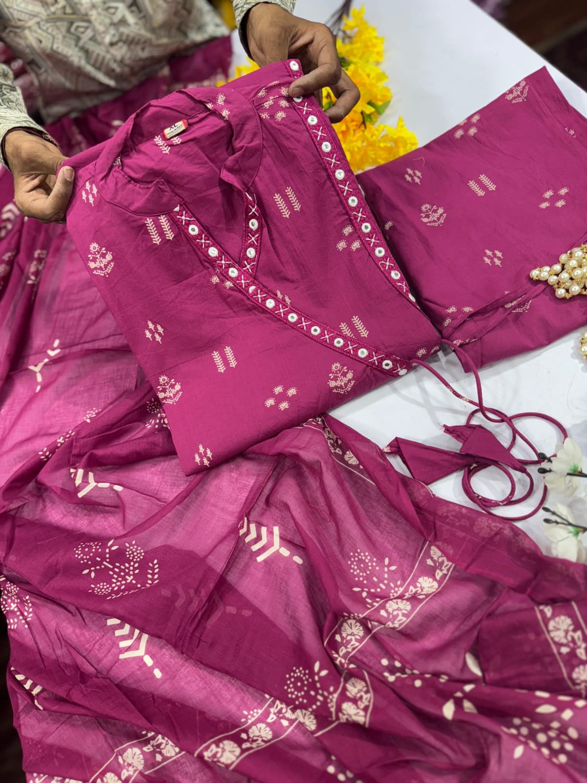 Beautiful Embroidery  3pcs kurti set size - M L XL XXL.3XL*