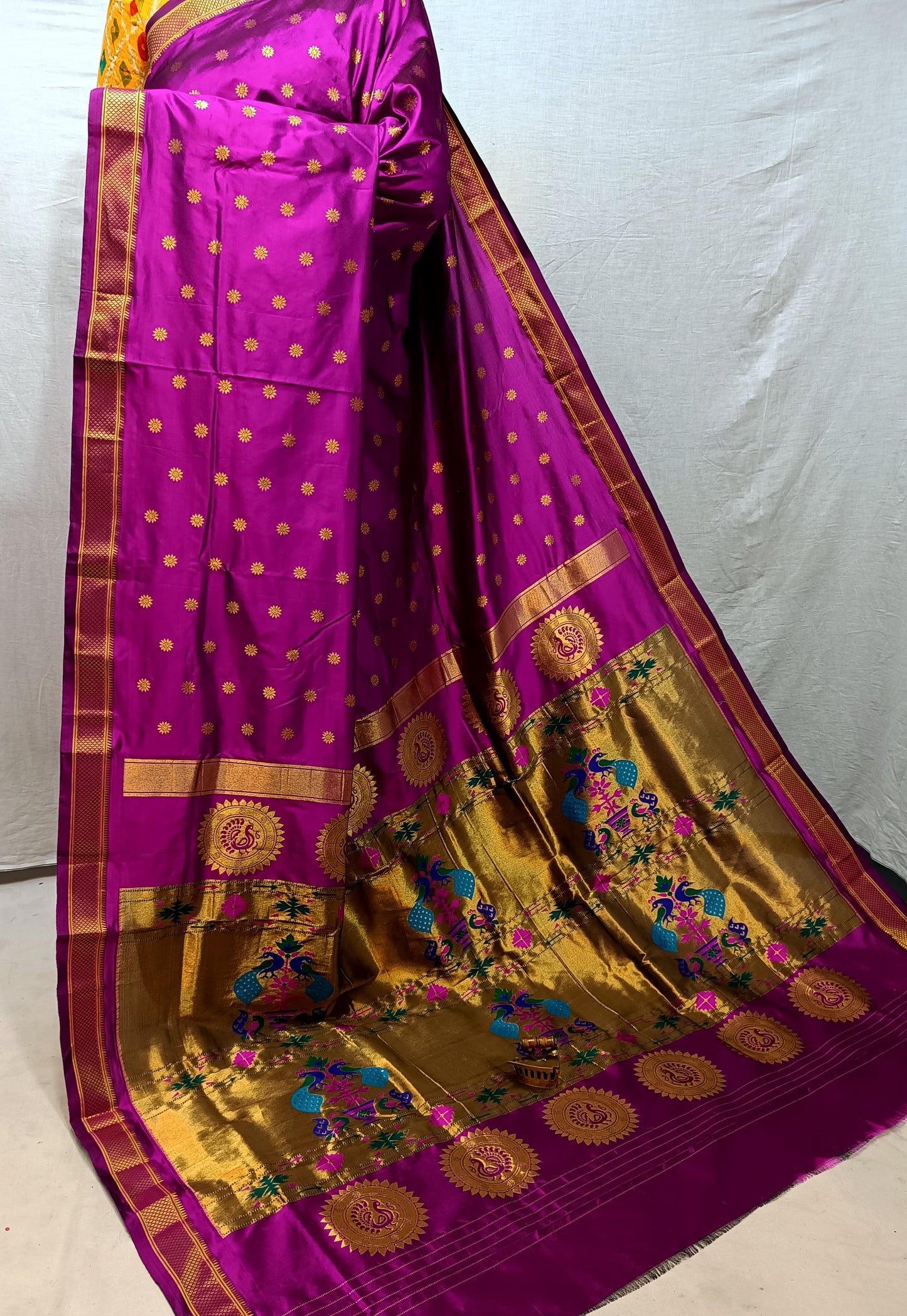 Maharani Kalanjali pure silk paithani Saree
