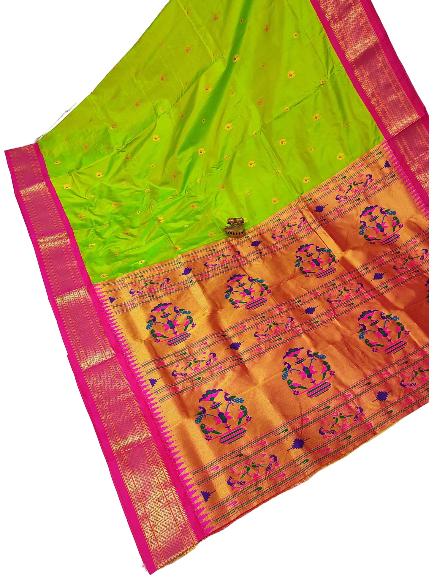 Majestic Karnful Peacock Kadiyal Pure Silk Paithani