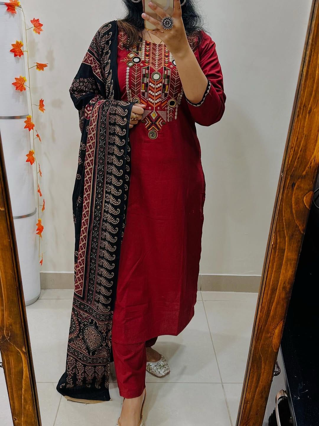 Beautiful Embroidery 3pcs pure cotton kurti set Size: *M/38, L/40, XL/42, XXL/44,XXXl/46*