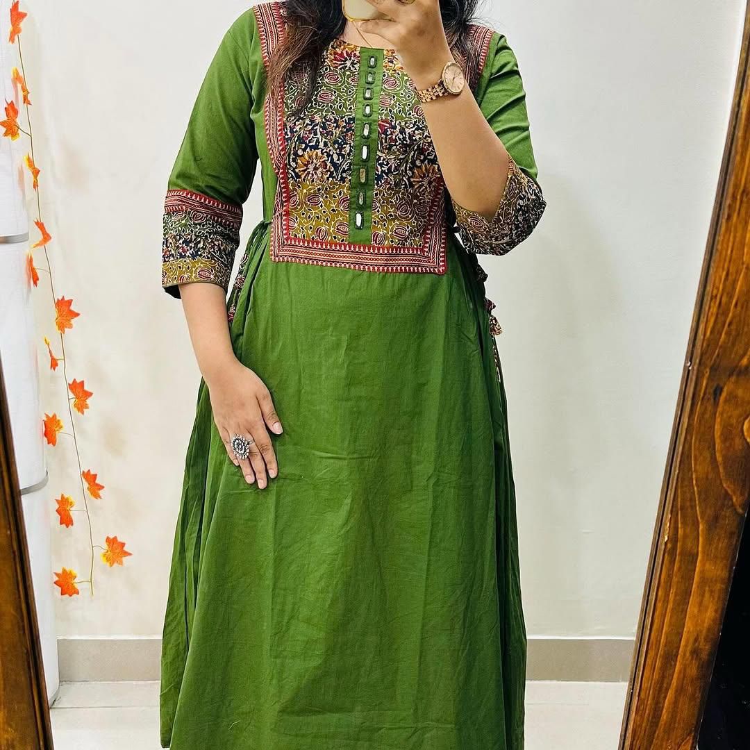 Designer heavy kurti palazzo set Feeting tussels both sides in umbrella cut  Size M /L/XL/XXL/XXXL*