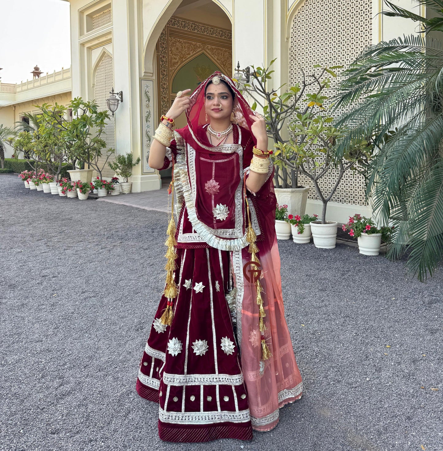 24 KALI FULL HEAVY GHEAR  VELVET POSHAK