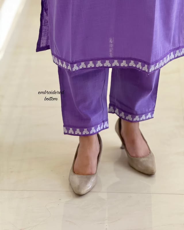 Beautiful embroidery cotton kurti set Size - 38/40/42/44*