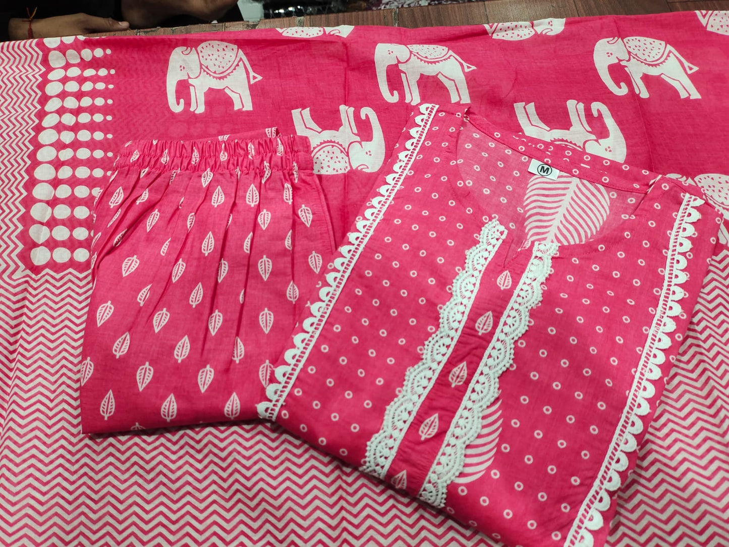 Naira style kurta with pant and dupatta set  Size 38 40 42 44