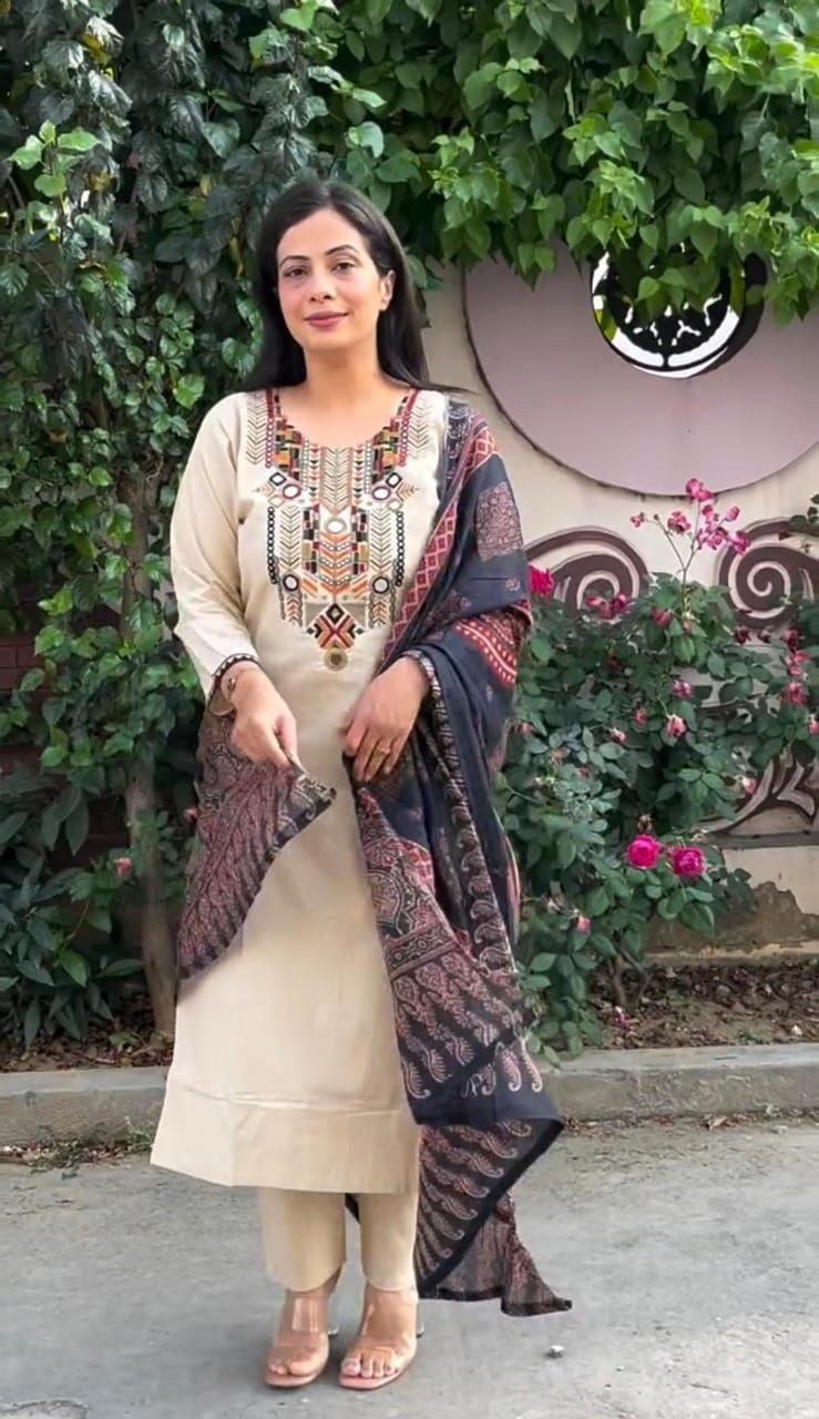 Beautiful Embroidery 3pcs pure cotton kurti set Size: *M/38, L/40, XL/42, XXL/44,XXXl/46*