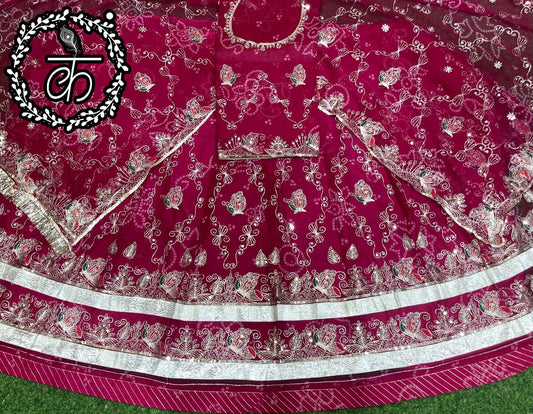 BOTIQUE CHUNNARI Hevy Quality half pure fabric with Bright Colours elegant poshak