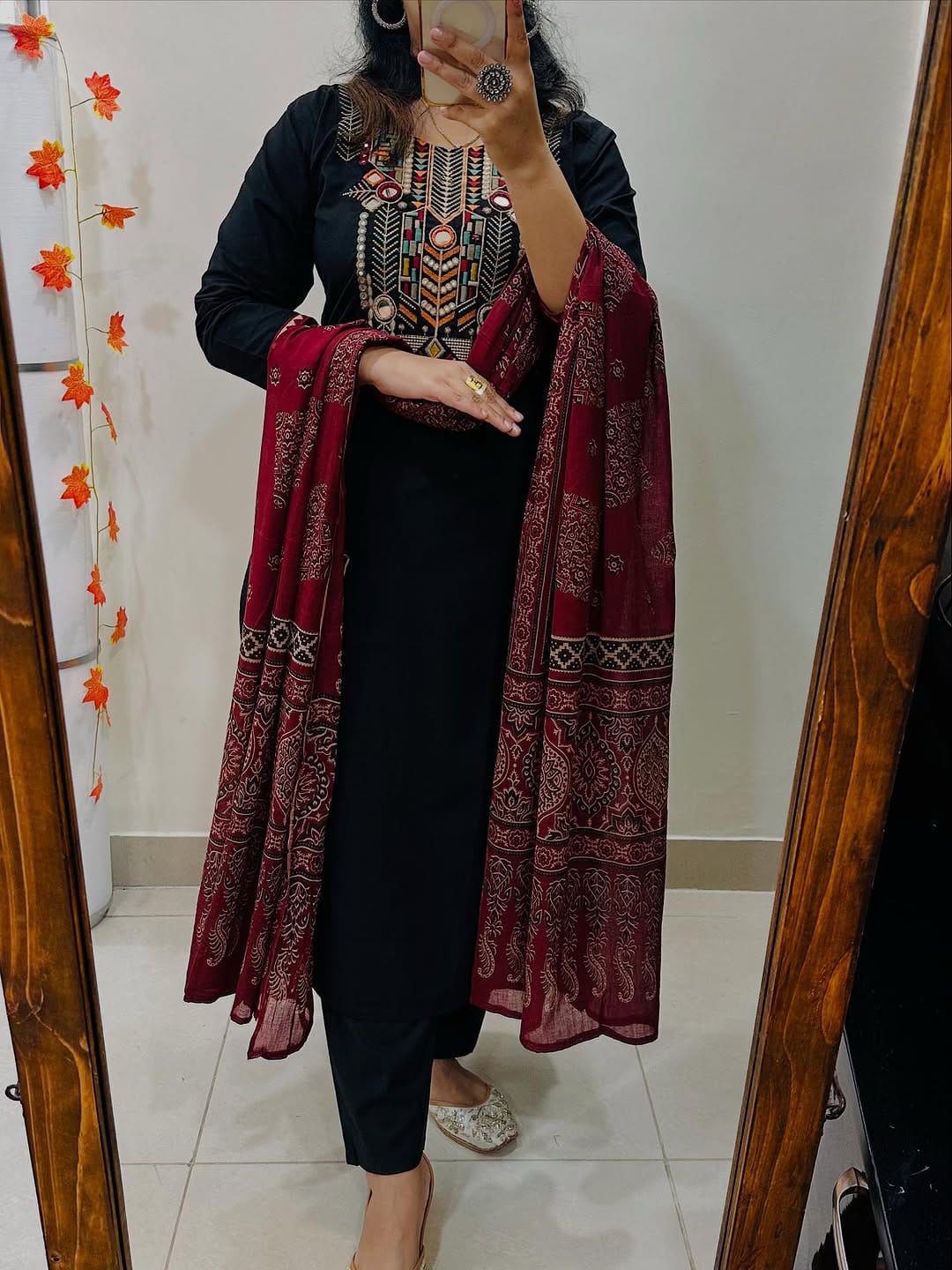 Beautiful Embroidery 3pcs pure cotton kurti set Size: *M/38, L/40, XL/42, XXL/44,XXXl/46*