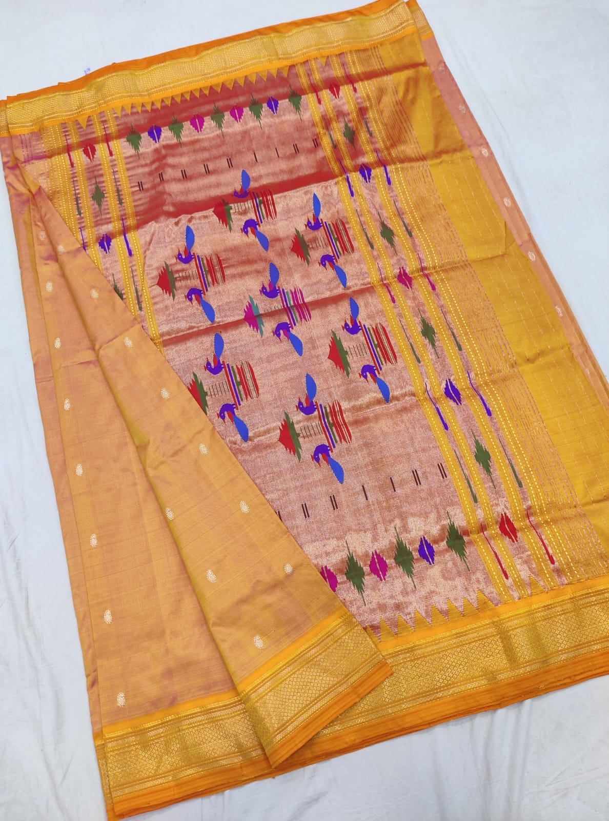 Handloom pure silk Traditional Yeola Paithani Saree