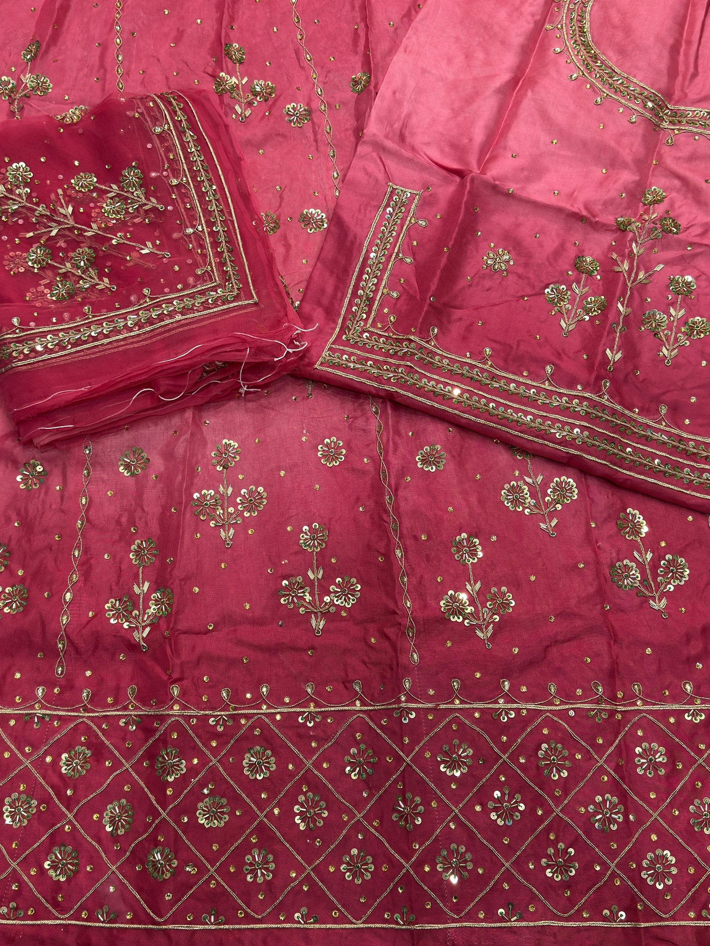 Rajasthani Splendor: Elegant Handwork Poshak