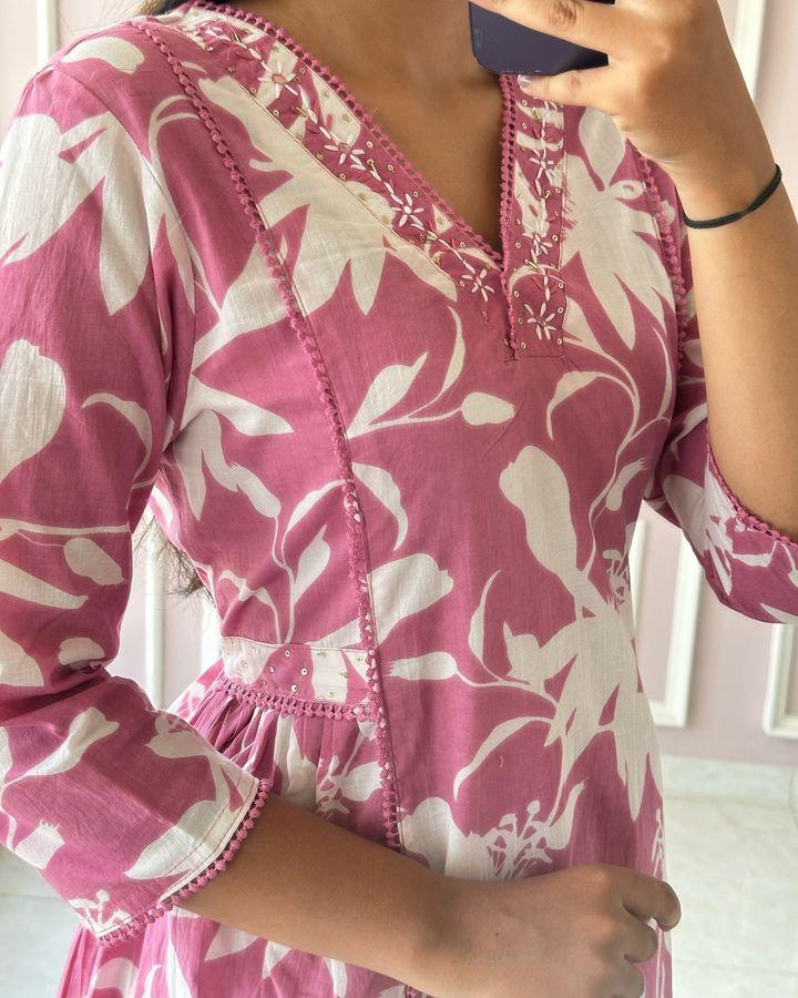 Pure cotton  in Abstract Floral Print kurti pant set  size 38 40 42 44 46 48 50