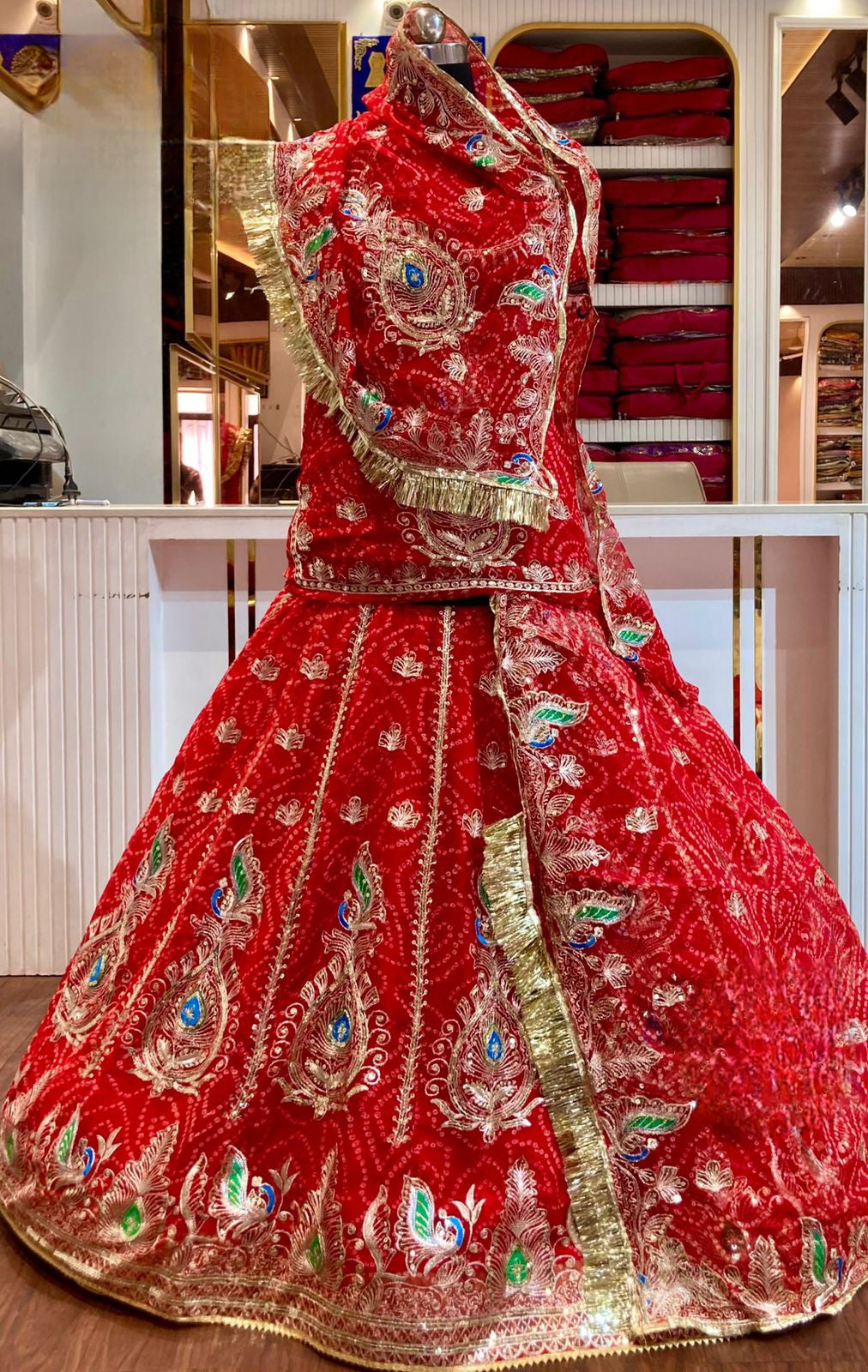 Designer 5 MTR Gher Vintage Chunnari Elegant Rajputi Poshak