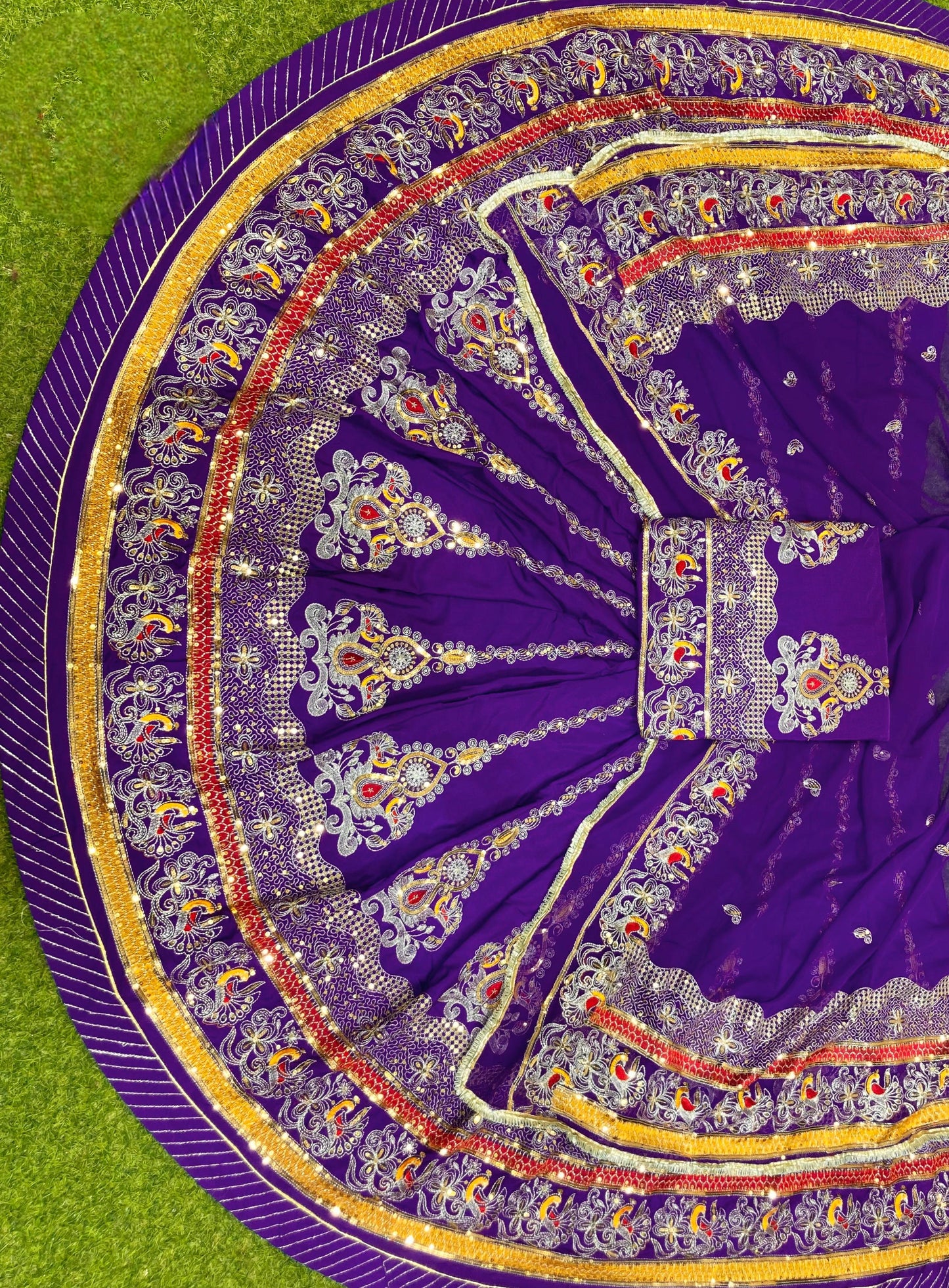 Vintage style Barik Zari work full 4 mt gher heavy beautiful Rajasthani poshak