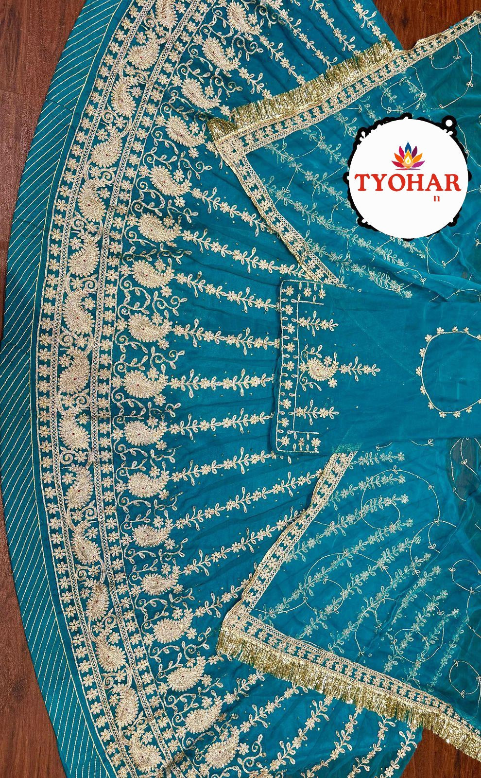 Designer 24 kali poshak