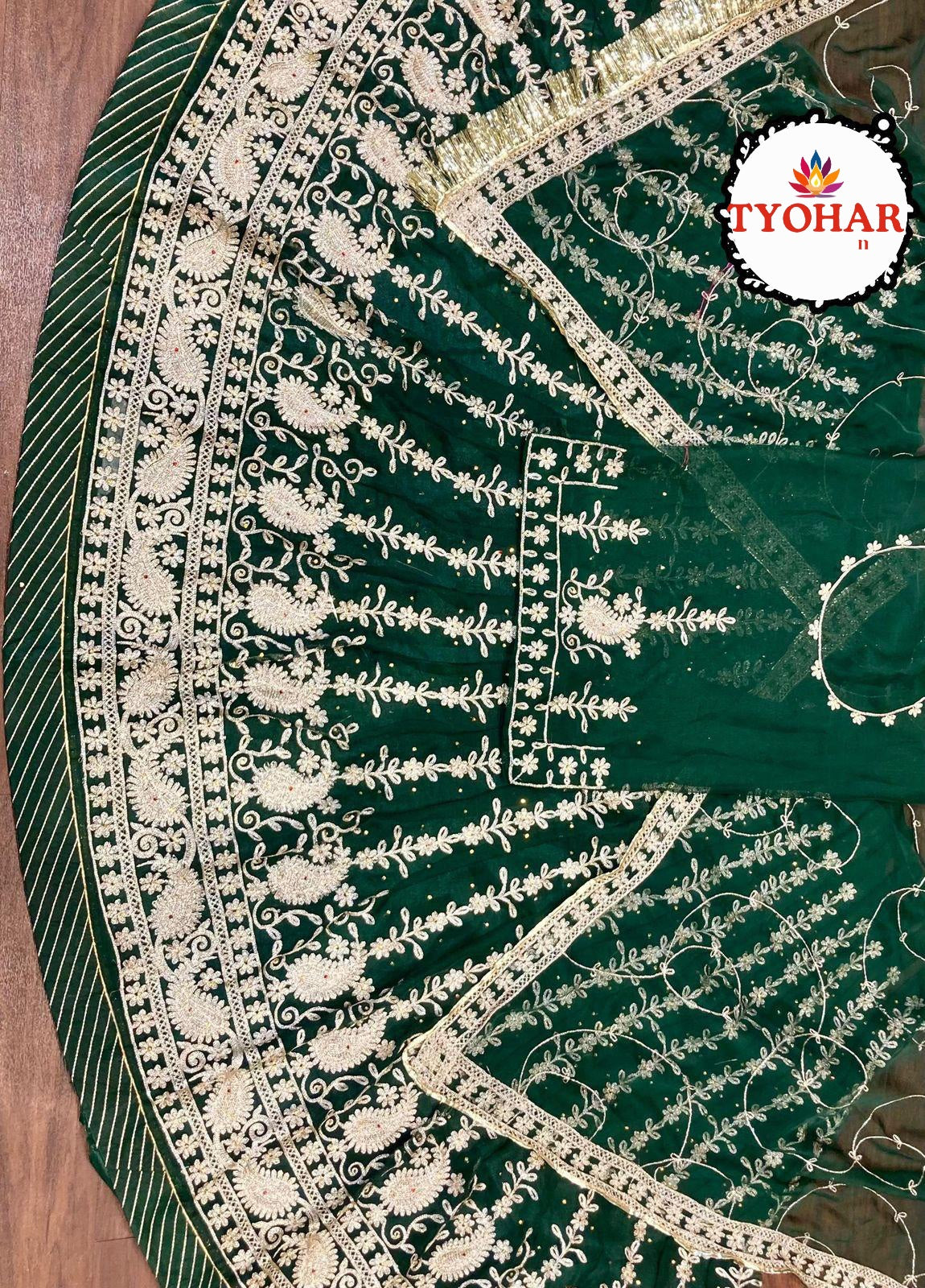 Designer 24 kali poshak