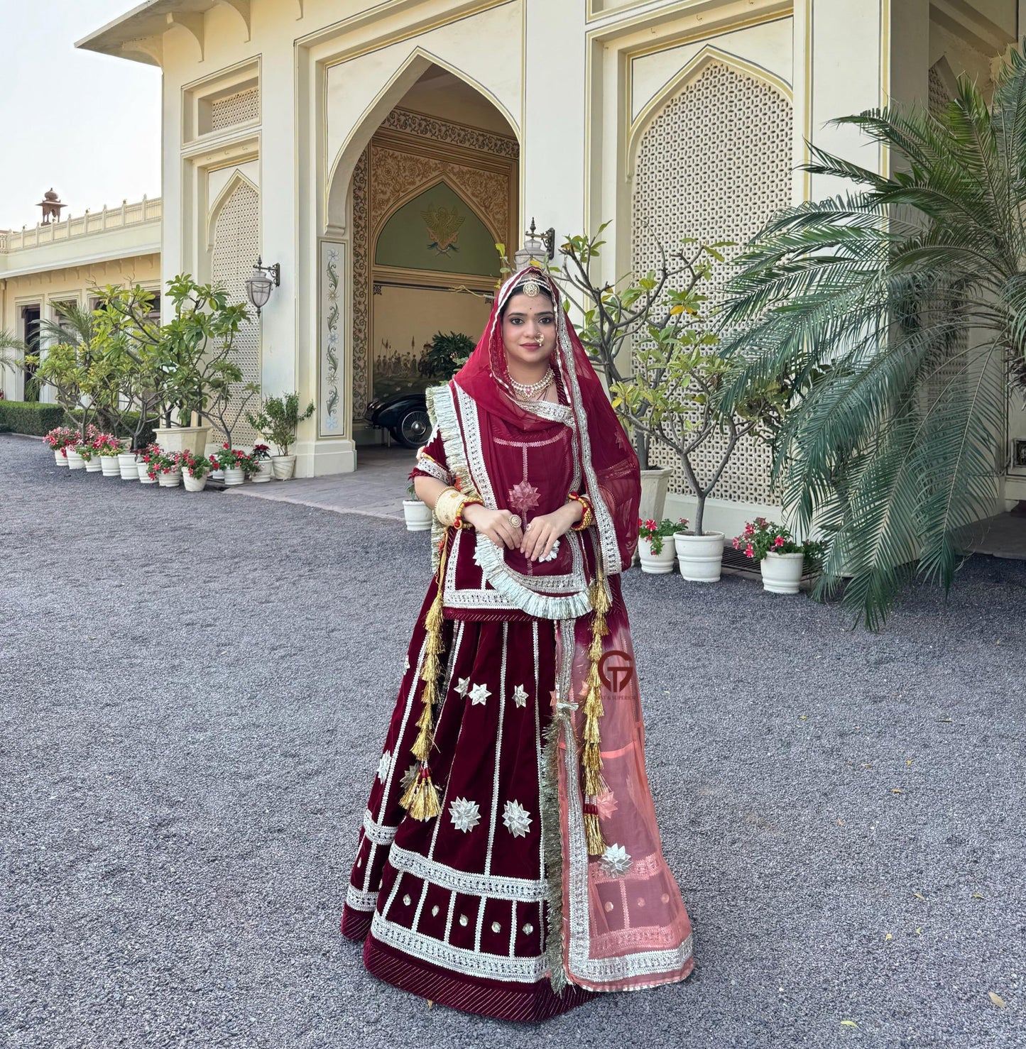 24 KALI FULL HEAVY GHEAR  VELVET POSHAK