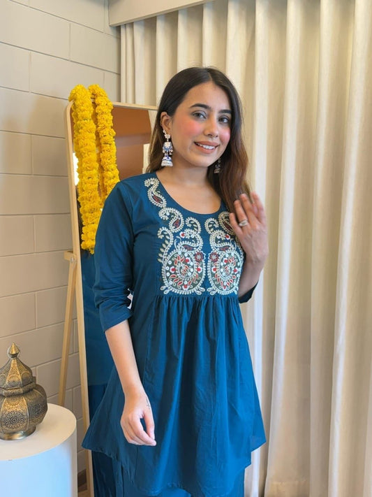 Elegant Embroidered cordset