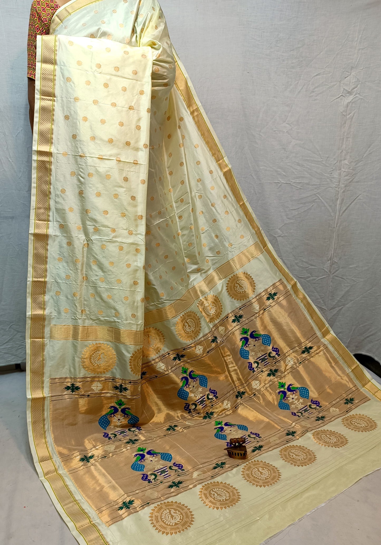 Maharani Kalanjali pure silk paithani Saree