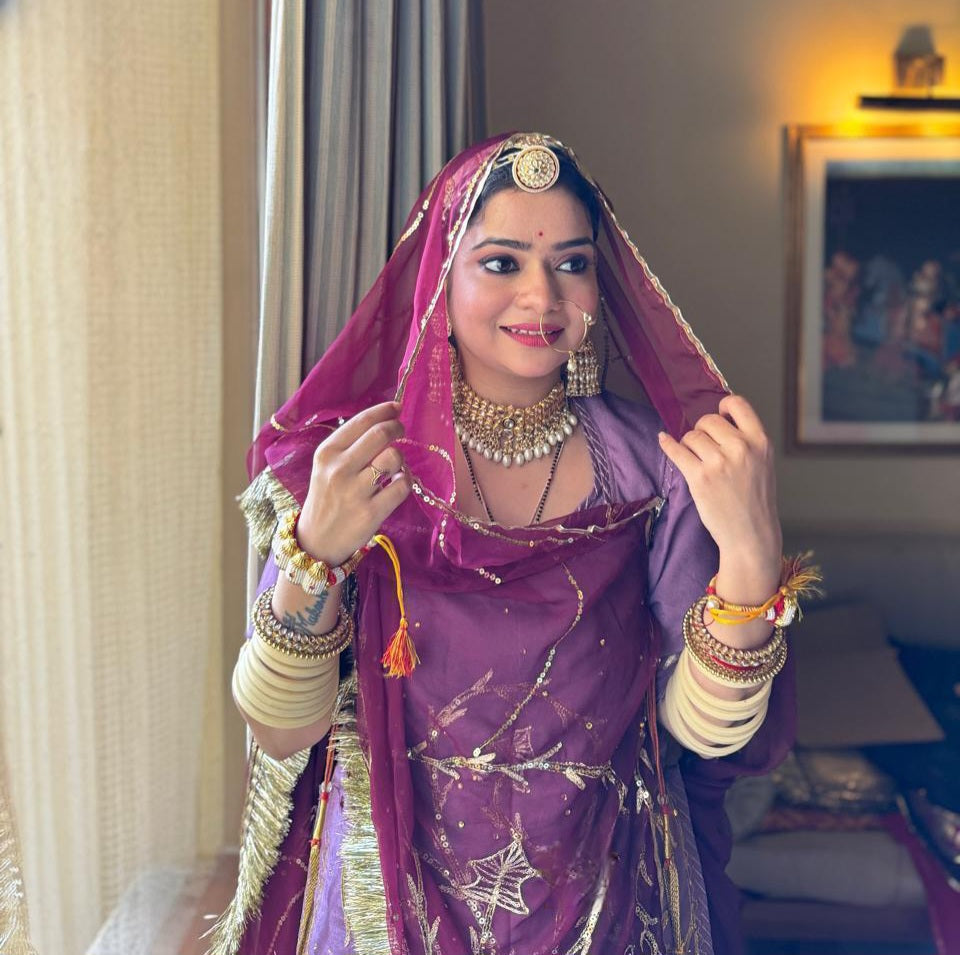 Humrahi Pure Odhani with Jari–Aari–Tari Handwork | Elegant Rajasthani Partywear Poshak