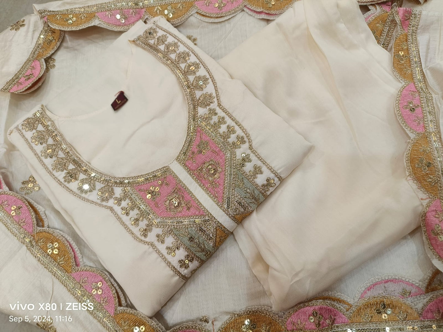 Elegant Partywear Kurti set Size 38(M) 40(L) 42(XL) 44(XXL)*