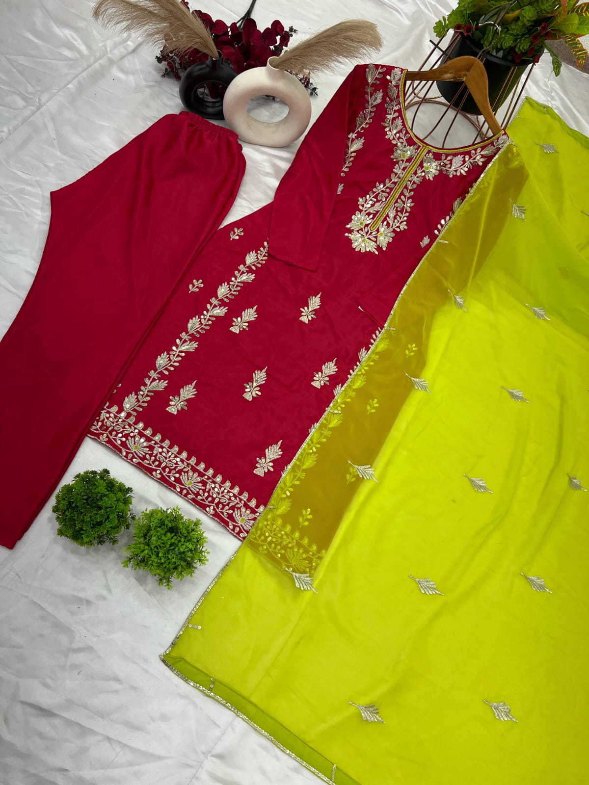Elegant Partywear beautiful kurti set M(38),L(40),XL(42),XXL(44)