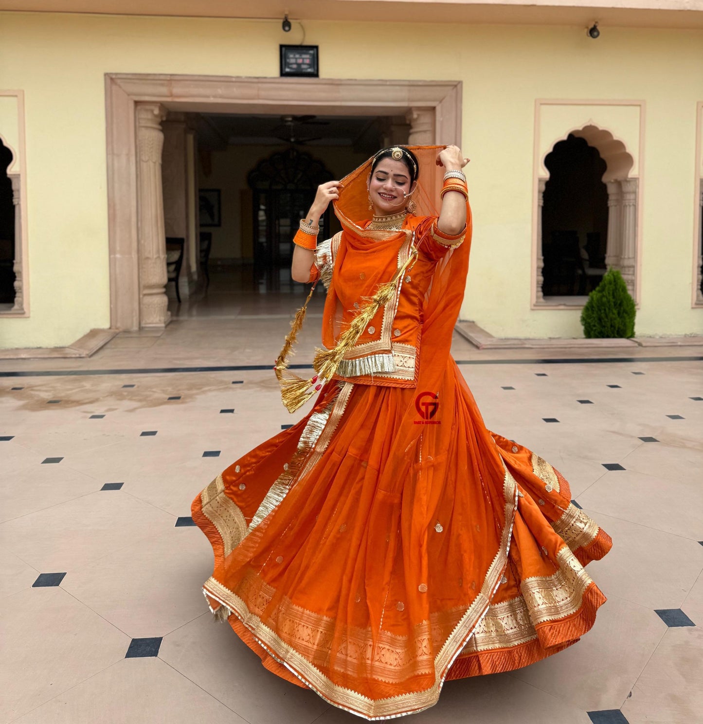 Regal 32 Ghera Heavy Designer Poshak