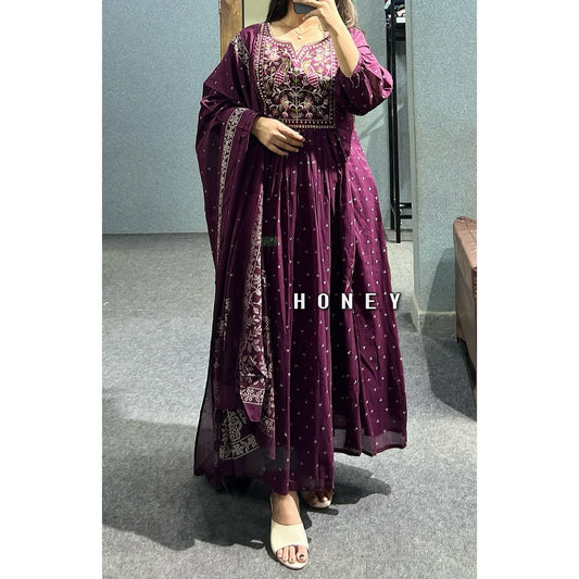 Beautiful embroidery work anarkali kurti set Size available*- *38 40 42,44,46