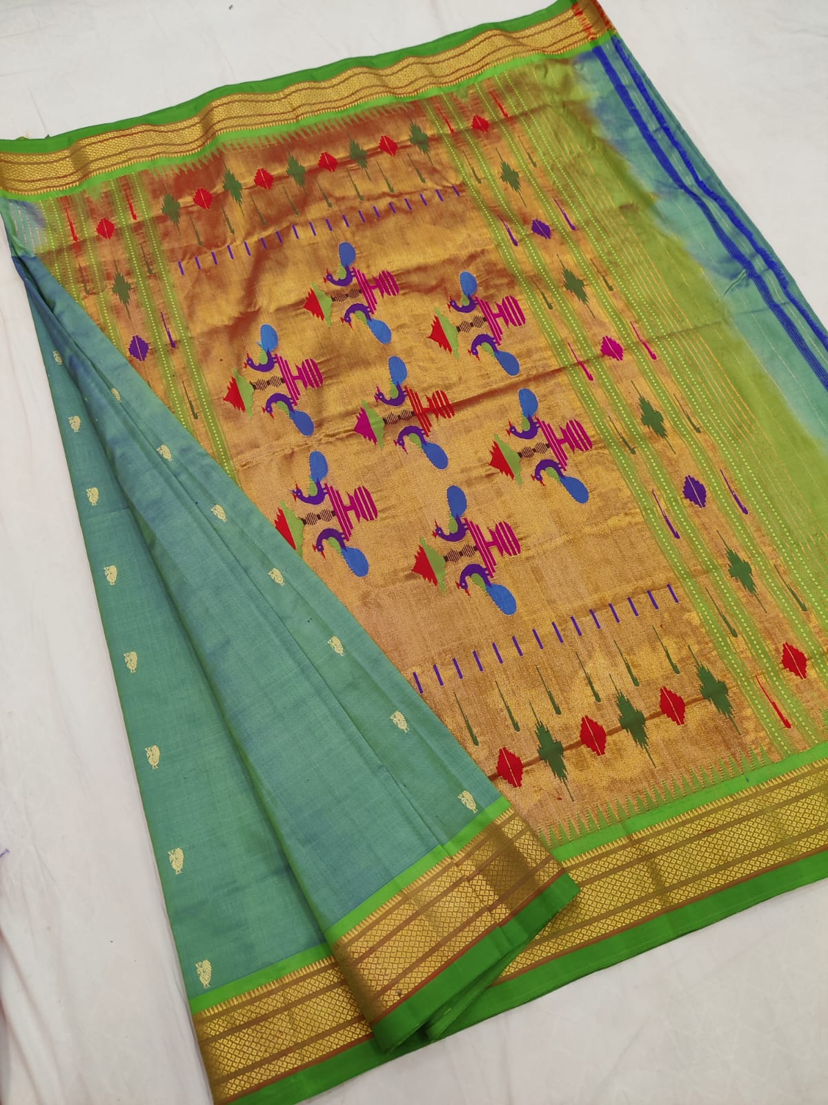 Handloom pure silk Traditional Yeola Paithani Saree