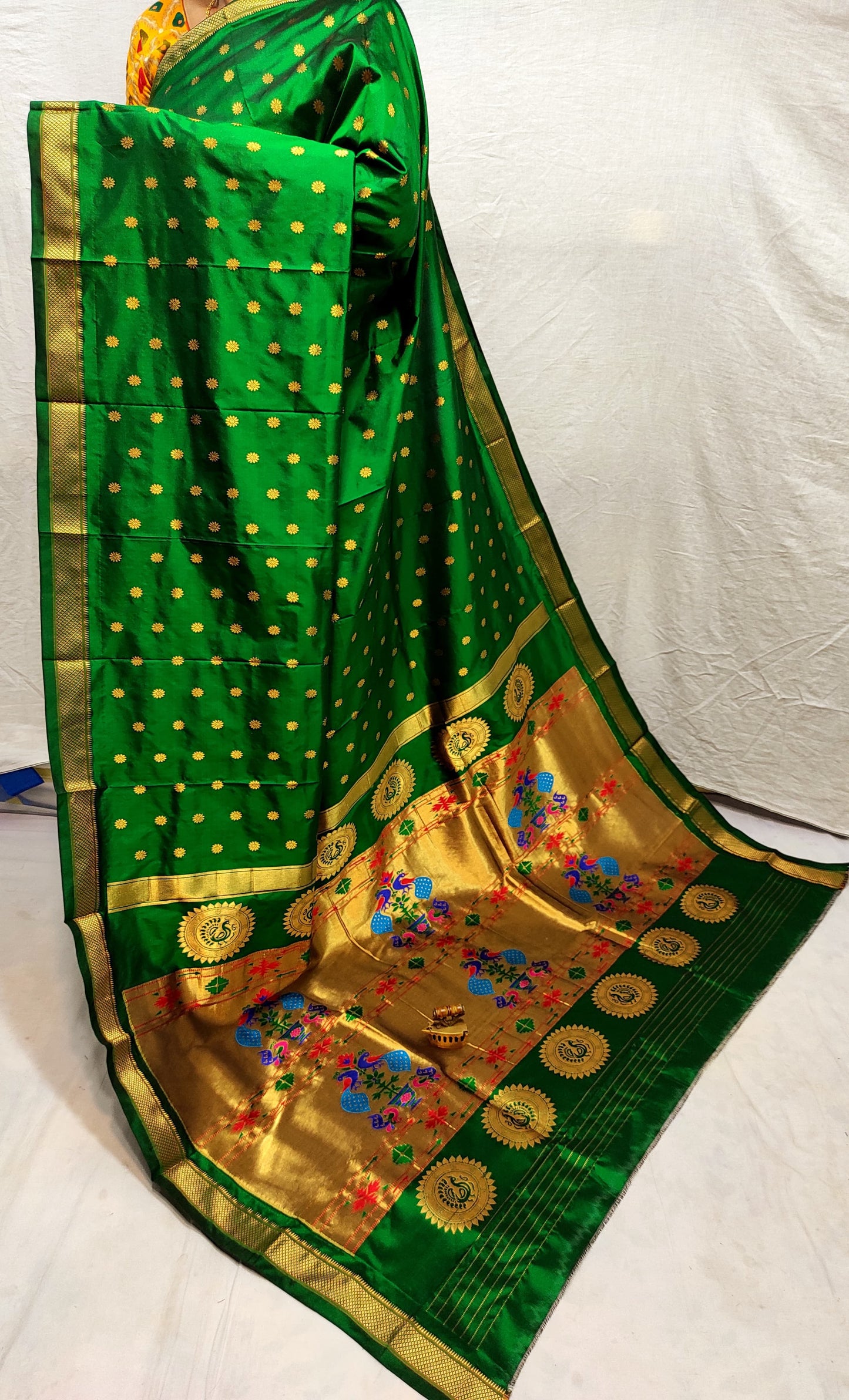 Maharani Kalanjali pure silk paithani Saree
