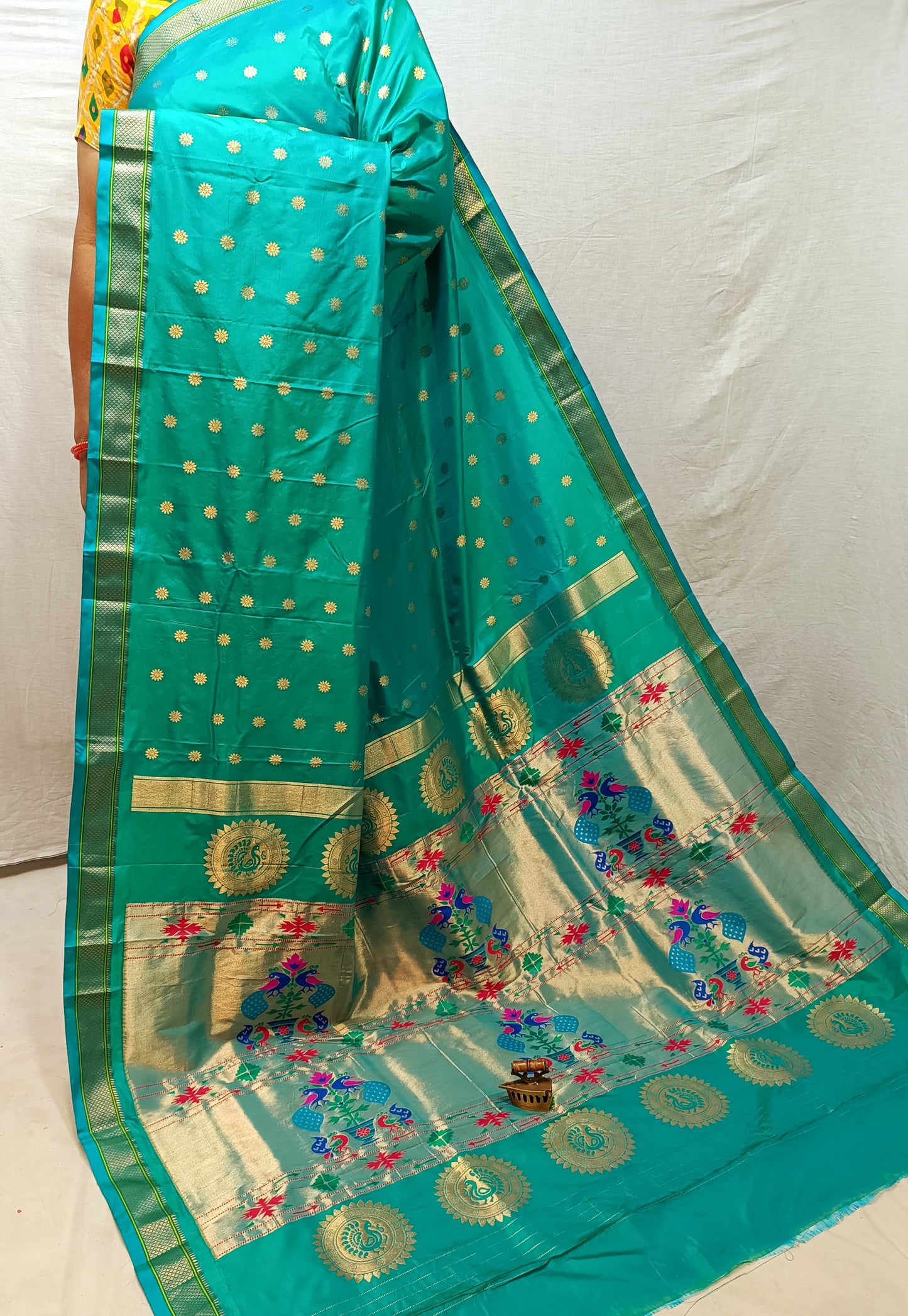 Maharani Kalanjali pure silk paithani Saree